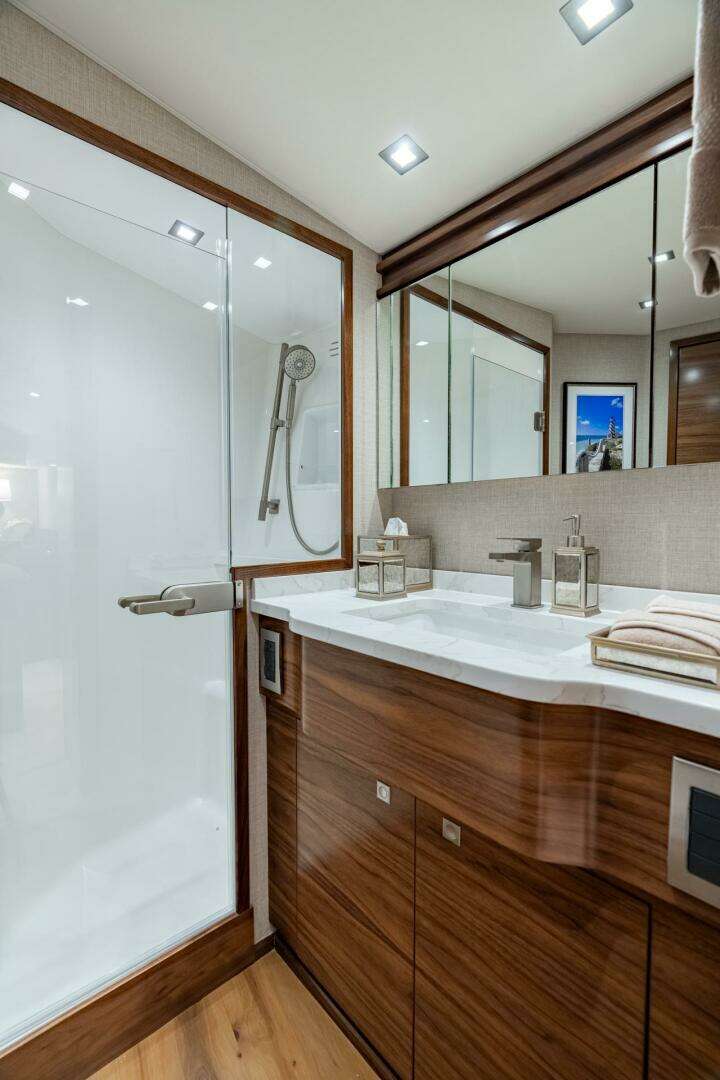 2026 Viking 68 Convertible - Image 17