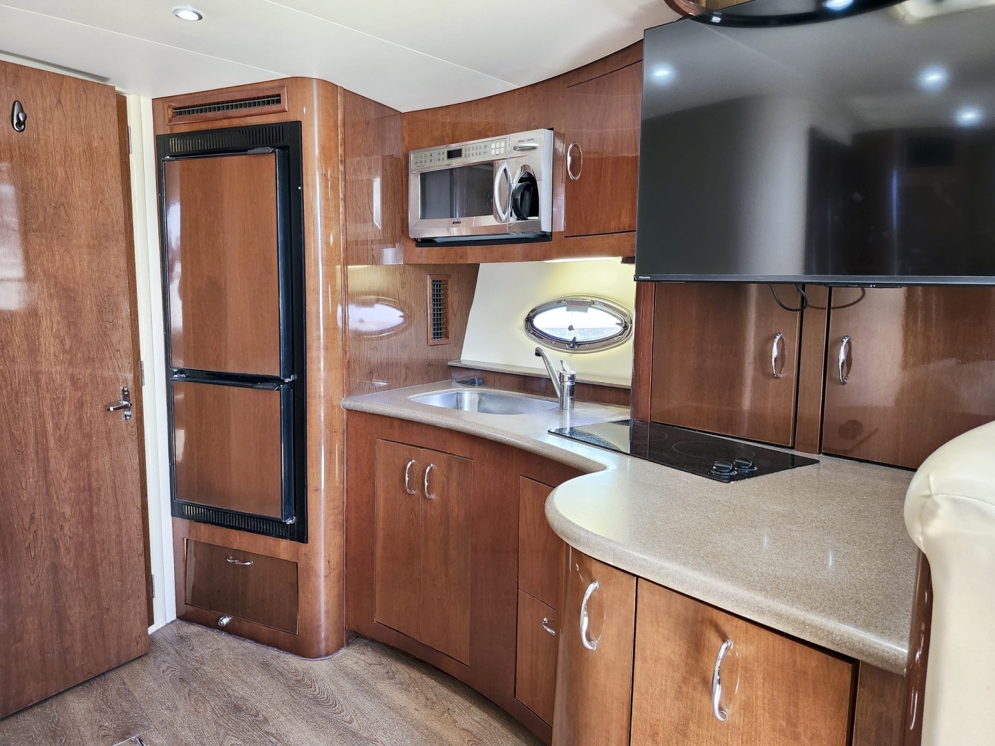 2007 Carver 36 Mariner - Image 23