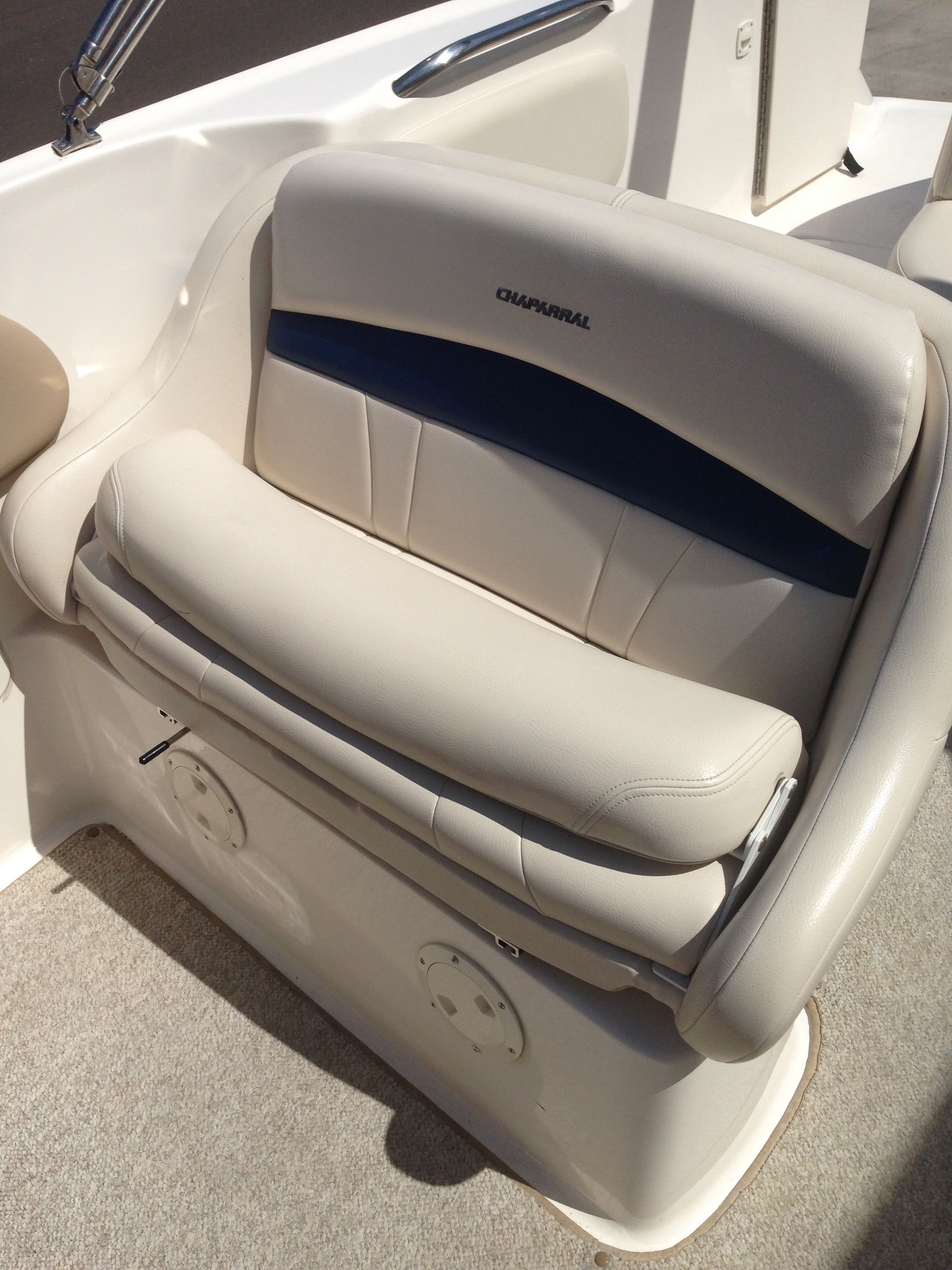 Chaparral Sunesta 242 boat seat, cream leather, 2003 model.