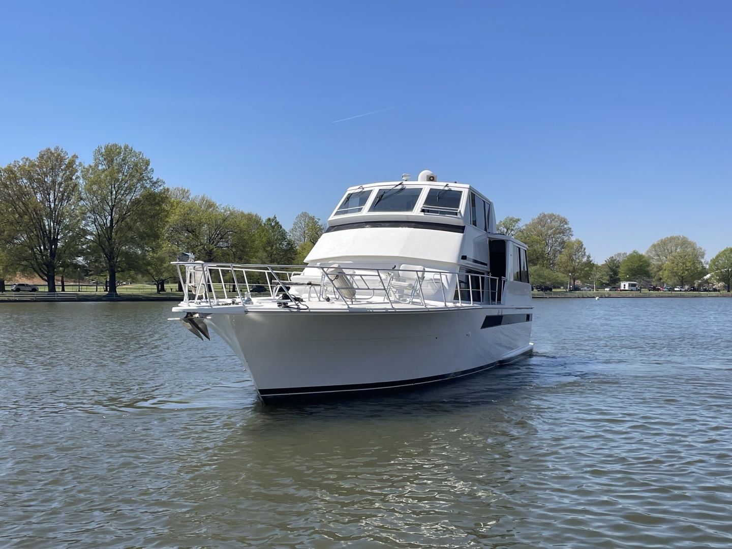 1995 Viking 54 Sports Yacht - Image 3