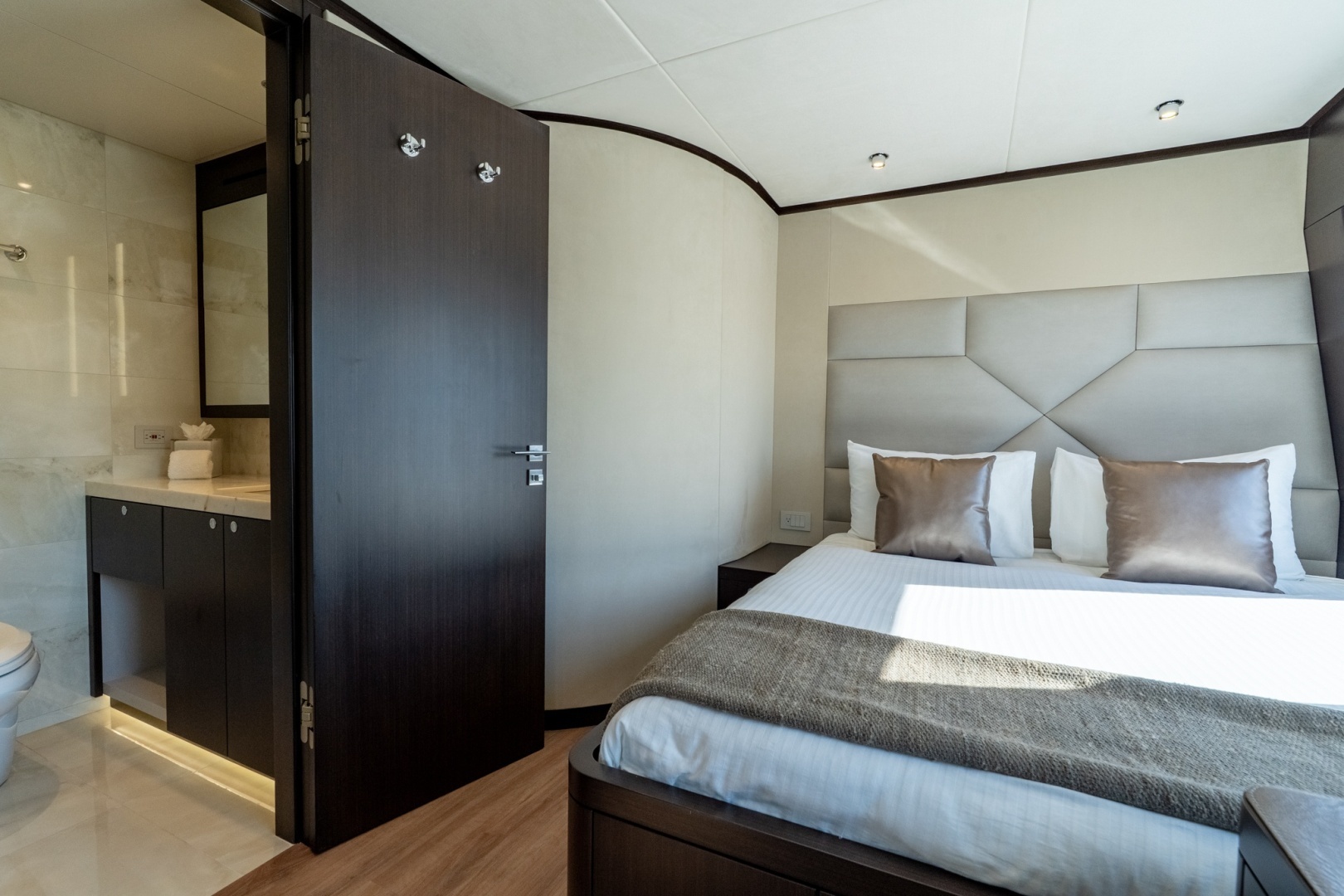 2026 Hargrave E Series - Image 31