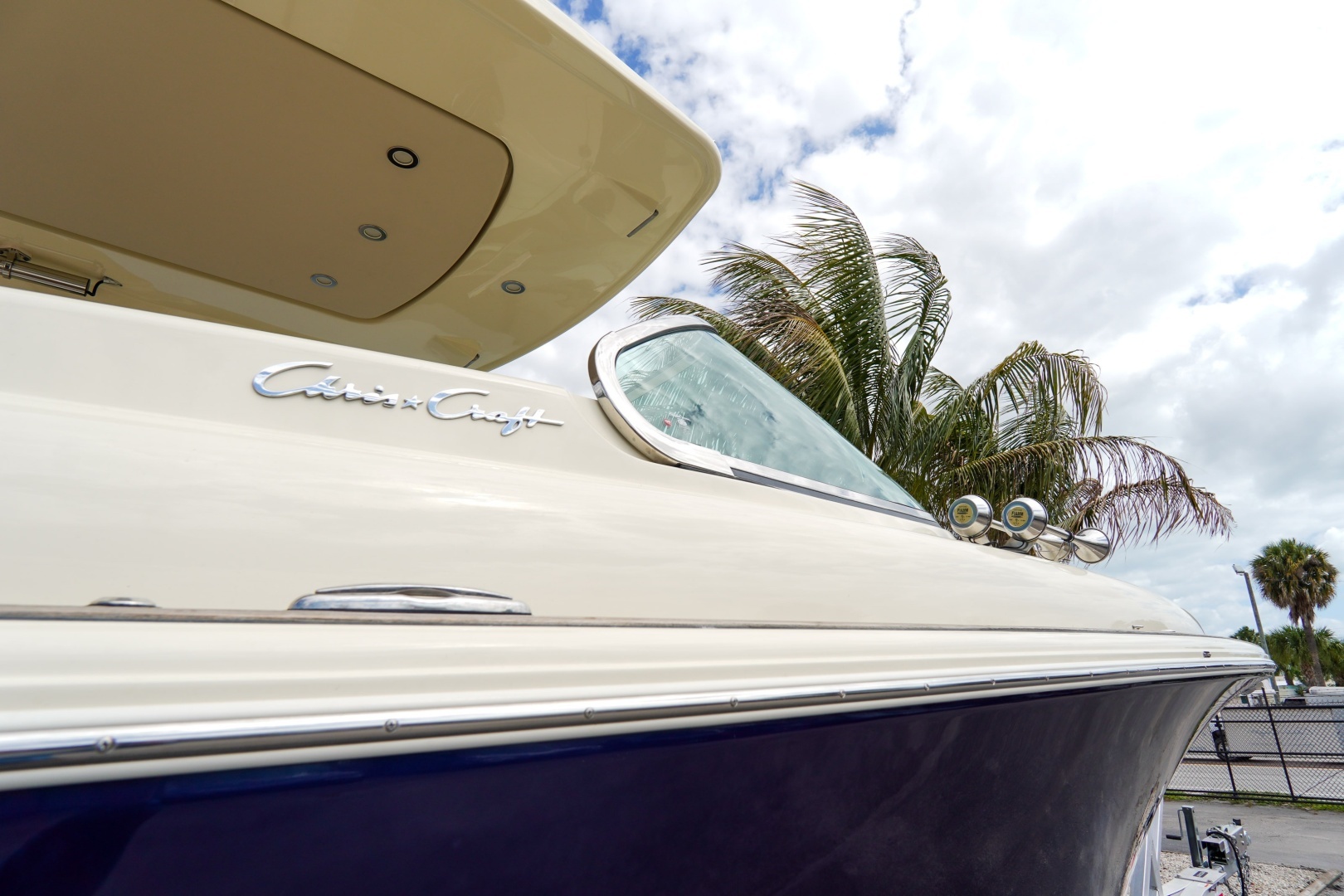 2024 Chris-Craft Launch GT - Image 2