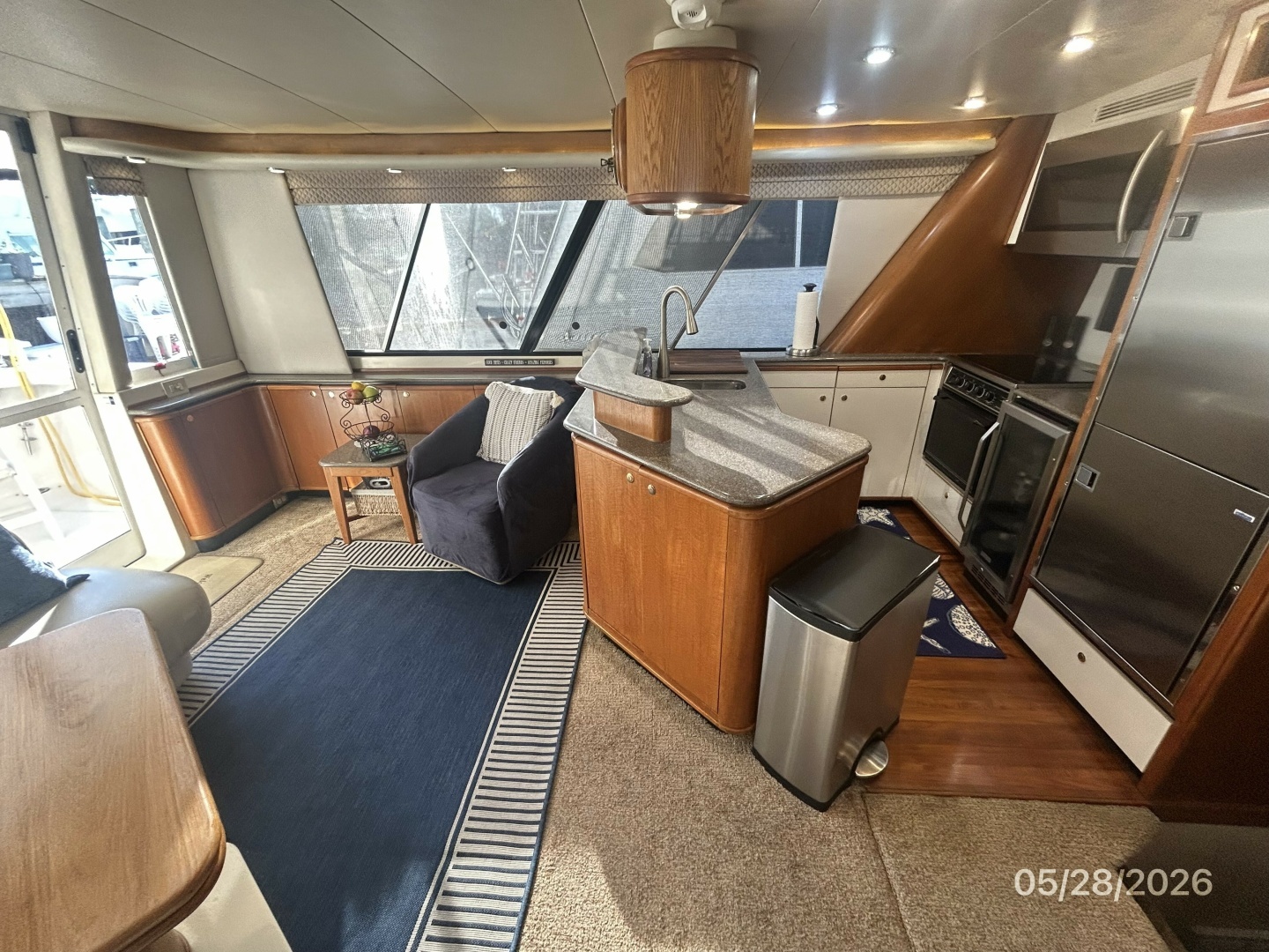 1998 Bayliner 4788 - Image 38