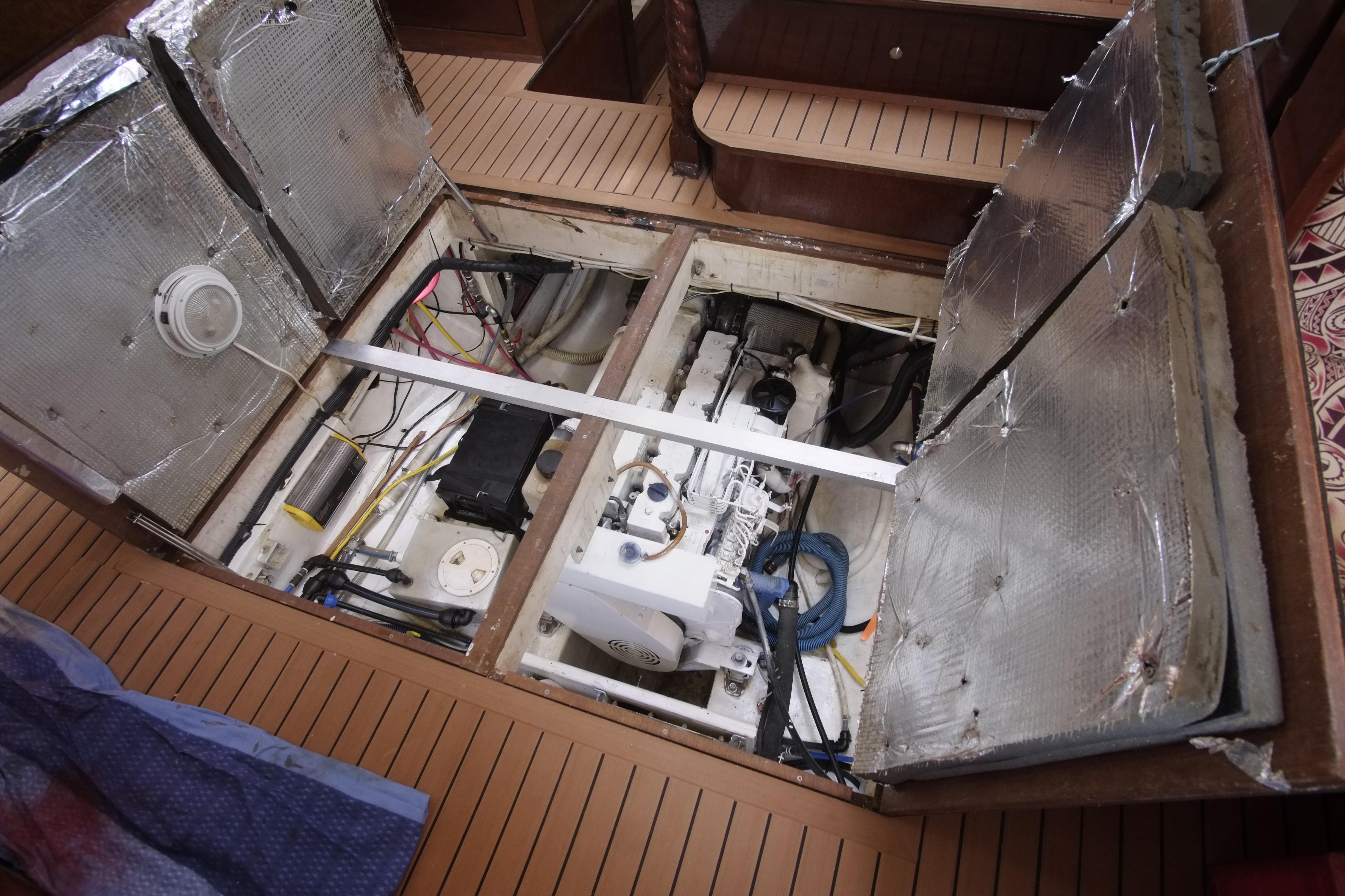 2006 Custom Bud Macintosh schooner - 64