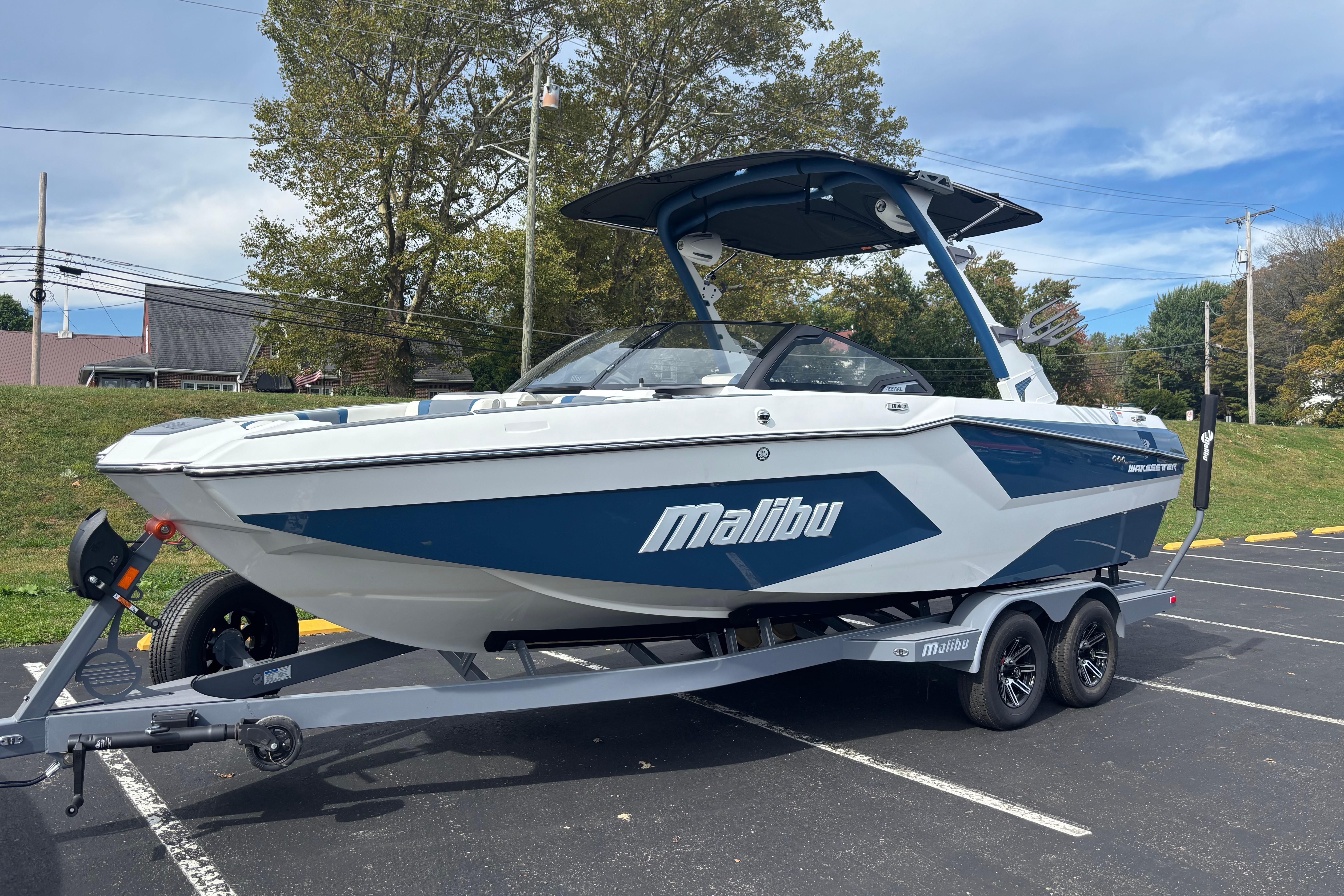 2025 Malibu Wakesetter 22 MXZ