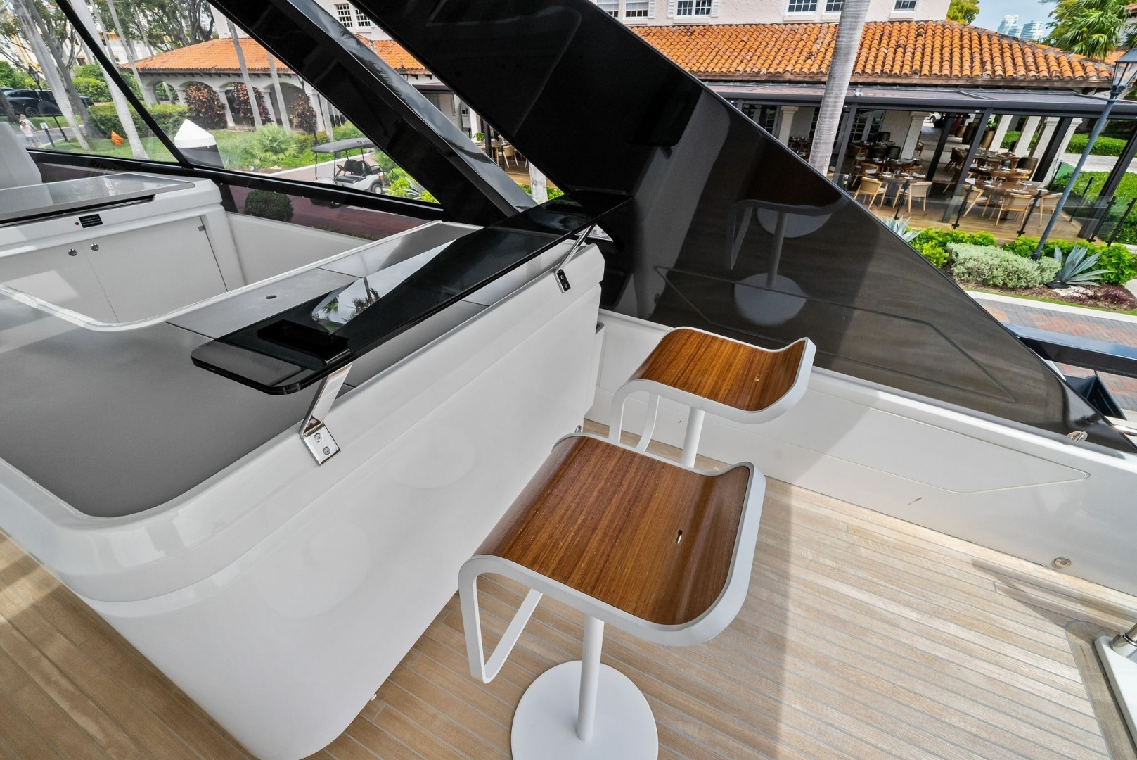 2023 Ferretti Yachts 860 - Image 26