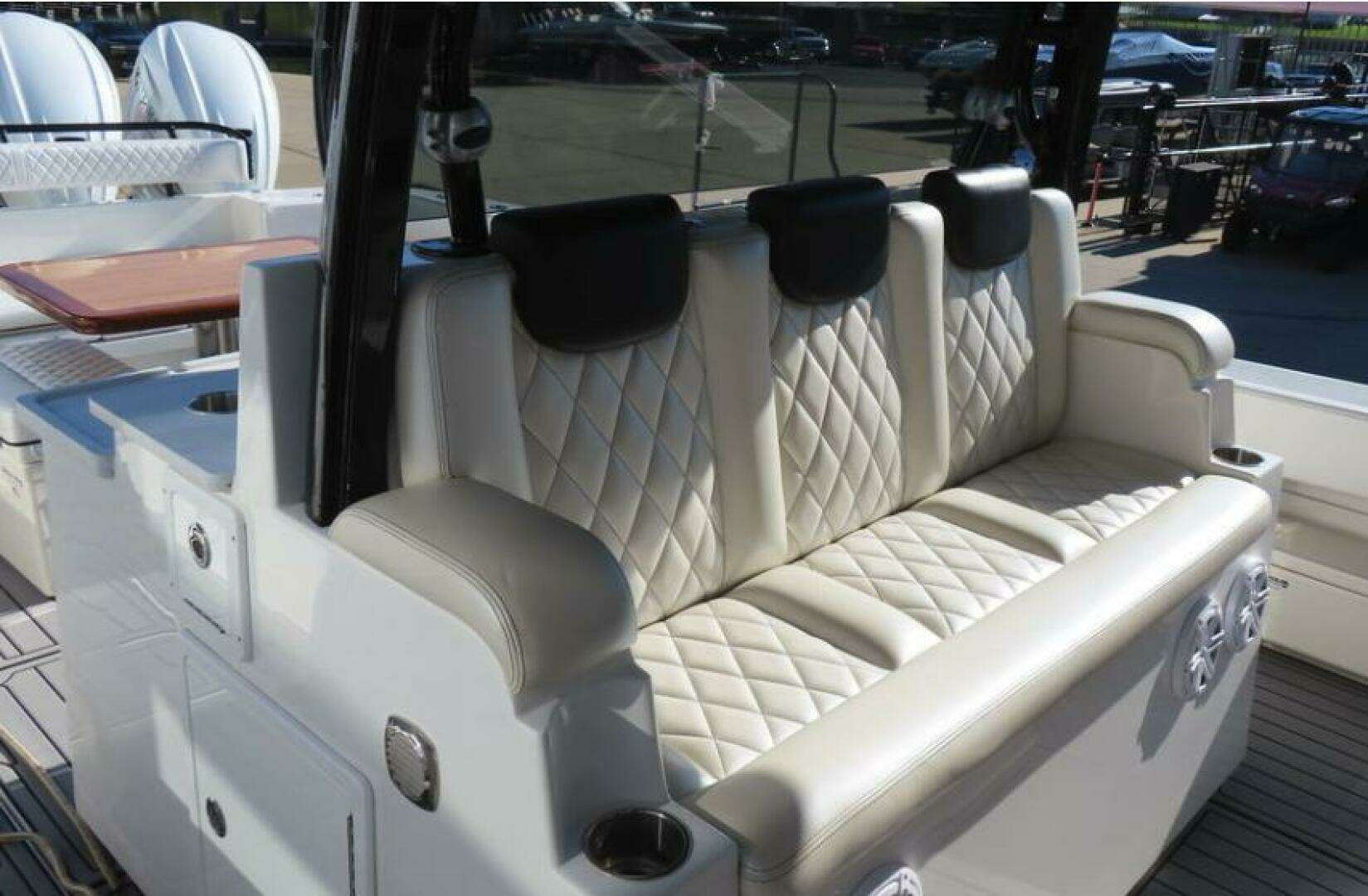 2018 HCB 53 Suenos - Image 24