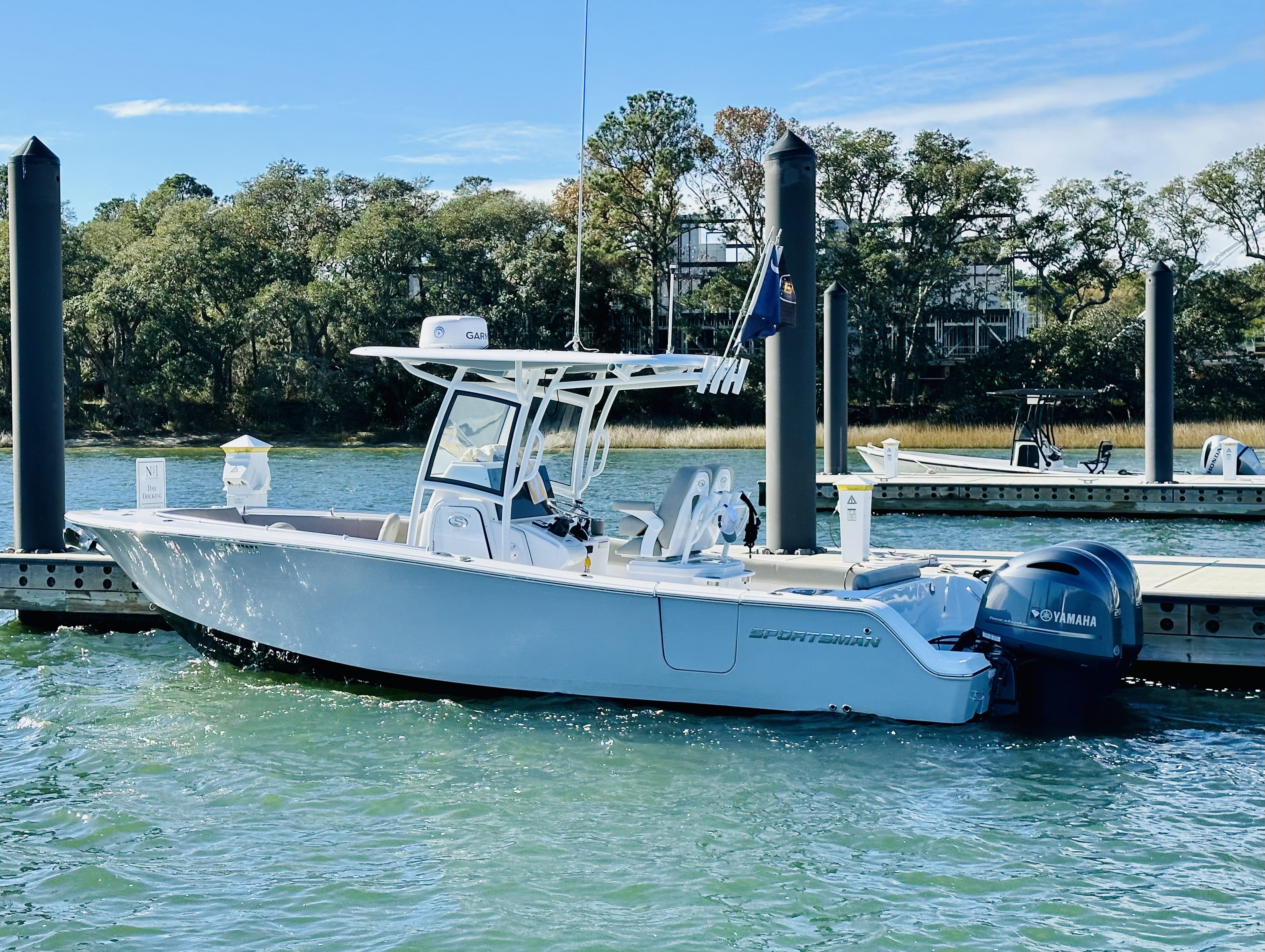 2021 Sportsman Heritage 251 Center Console