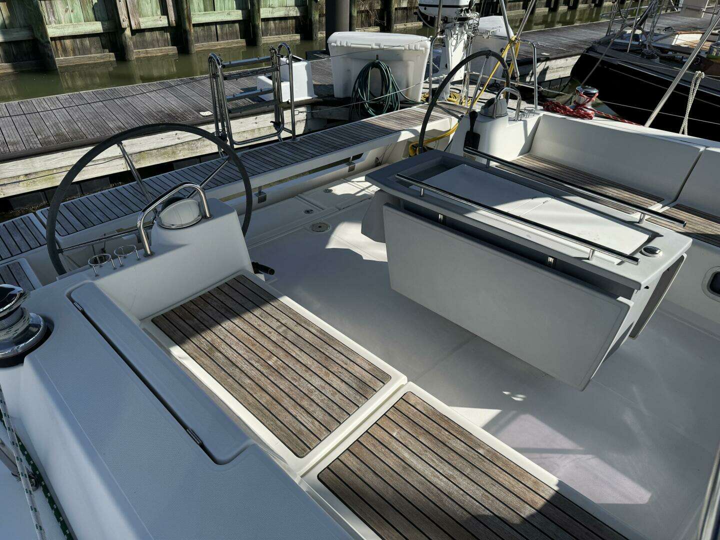 2016 Beneteau Oceanis 45 - Image 19