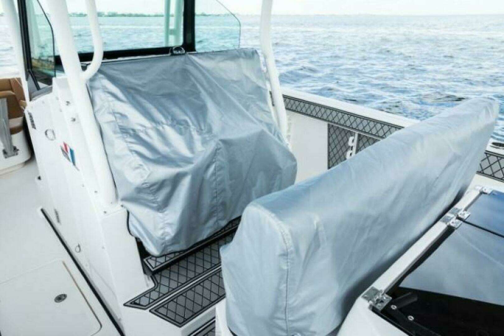 2025 Wellcraft 302 Fisherman - Image 19