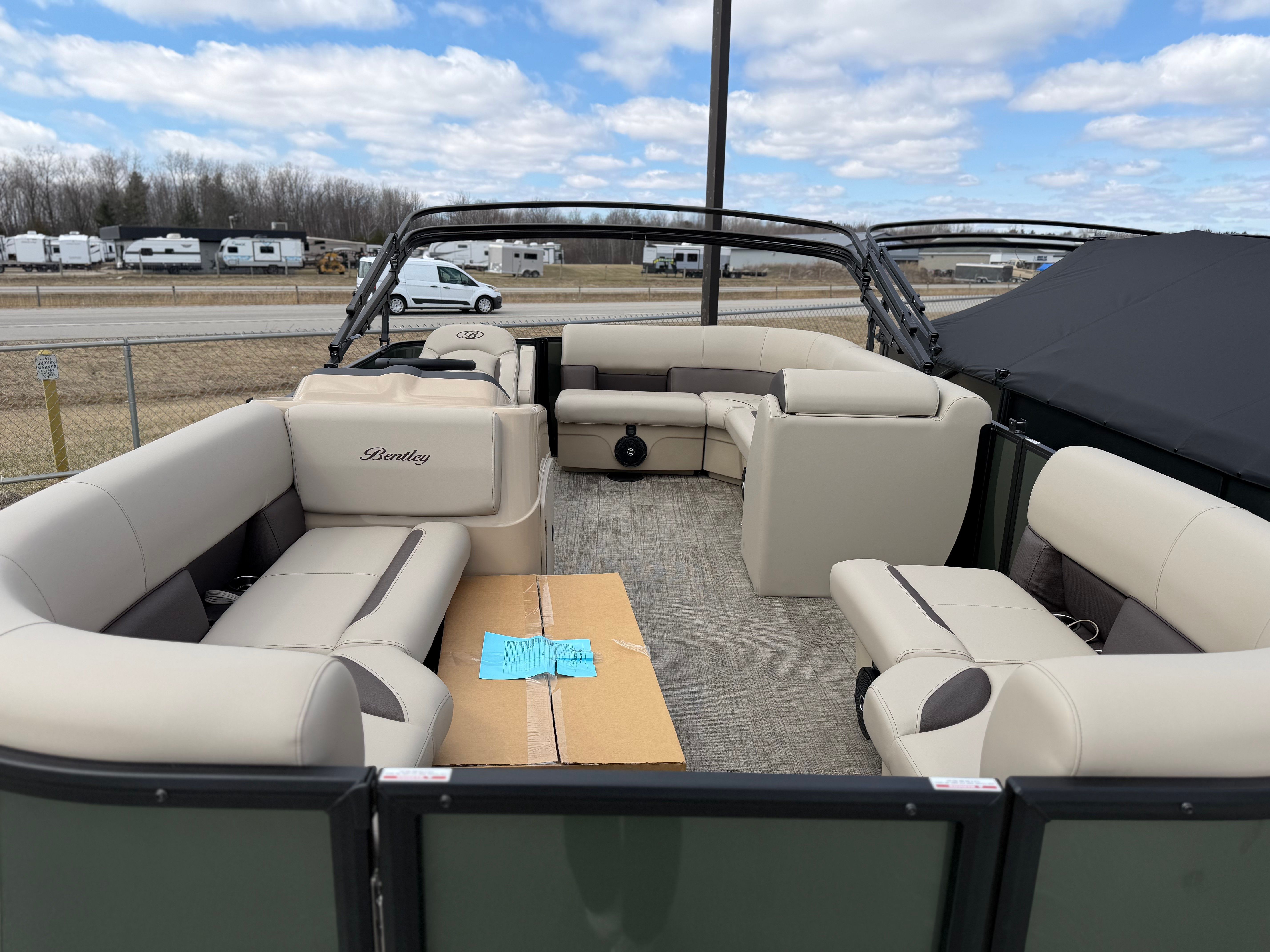 2026 Bentley Pontoons LE 160 CR - 5