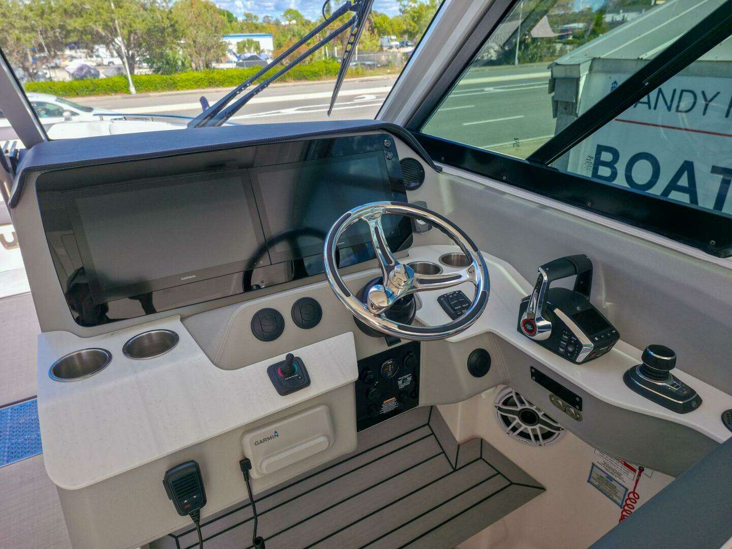 2025 Regal LX36 - Image 23