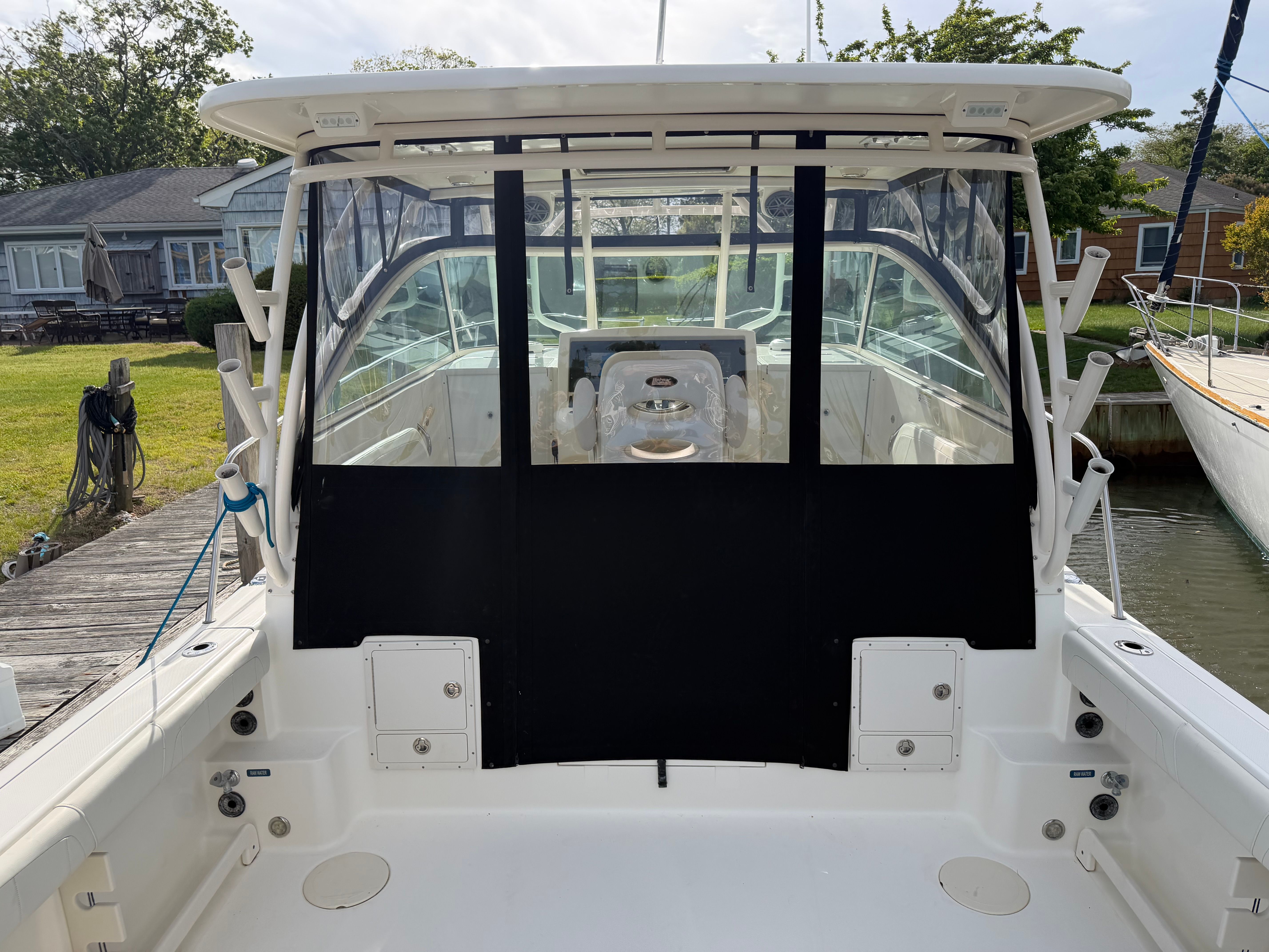 2016 World Cat 320 EC - 8