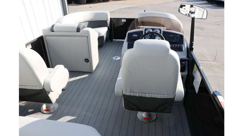 2026 Sylvan Mirage 820 CLZ DH Premium Pontoon Includes Custom Trailer - 10