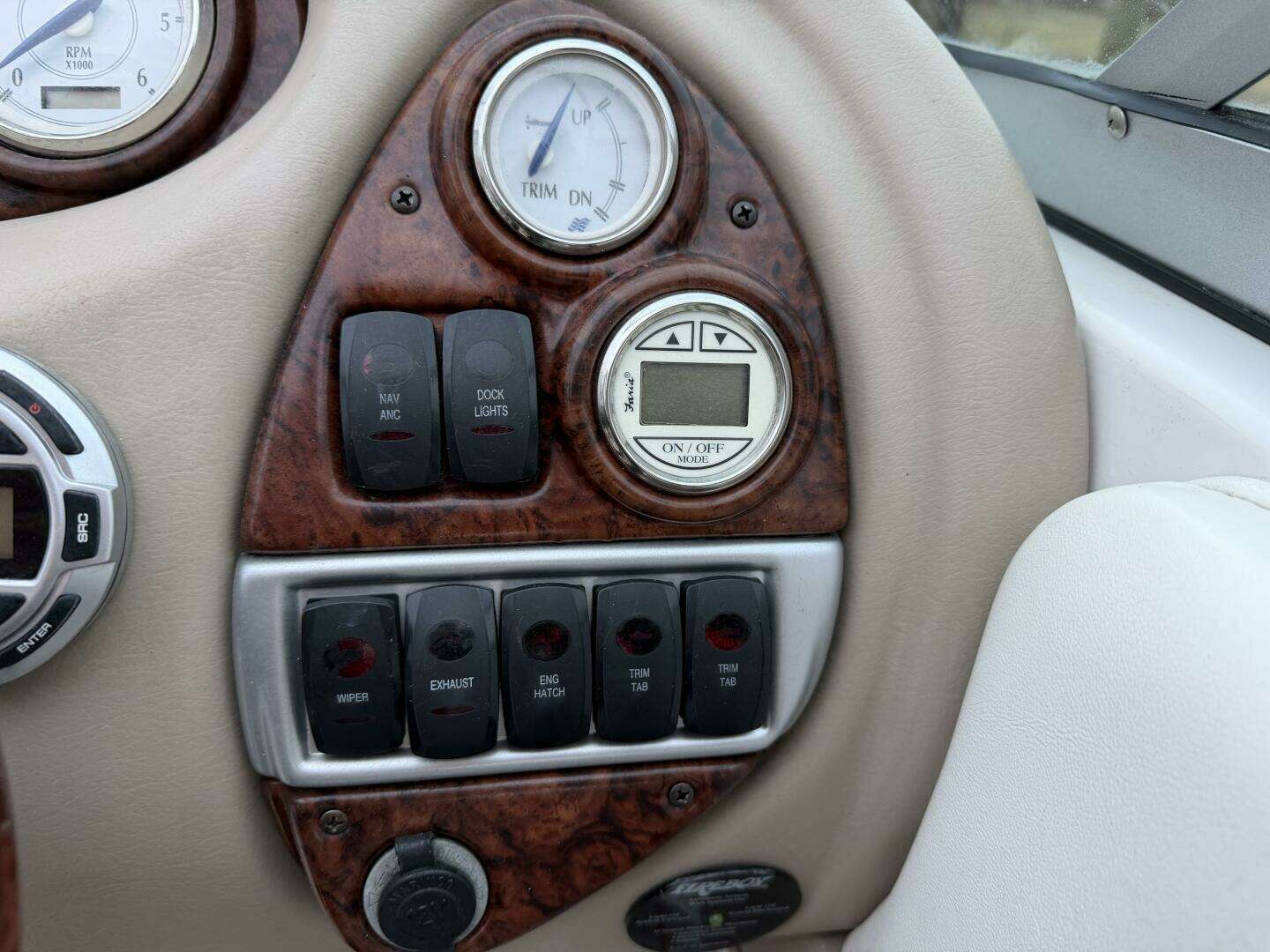 2005 Four Winns 250 Horizon - Image 15