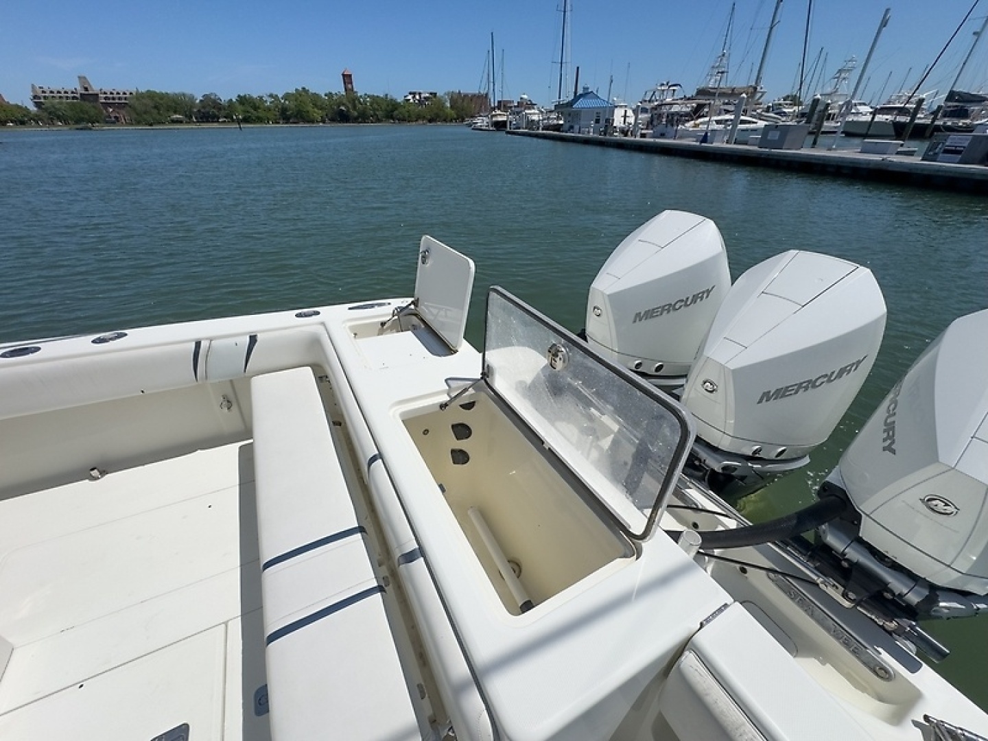 2014 SeaVee 340B - Image 28