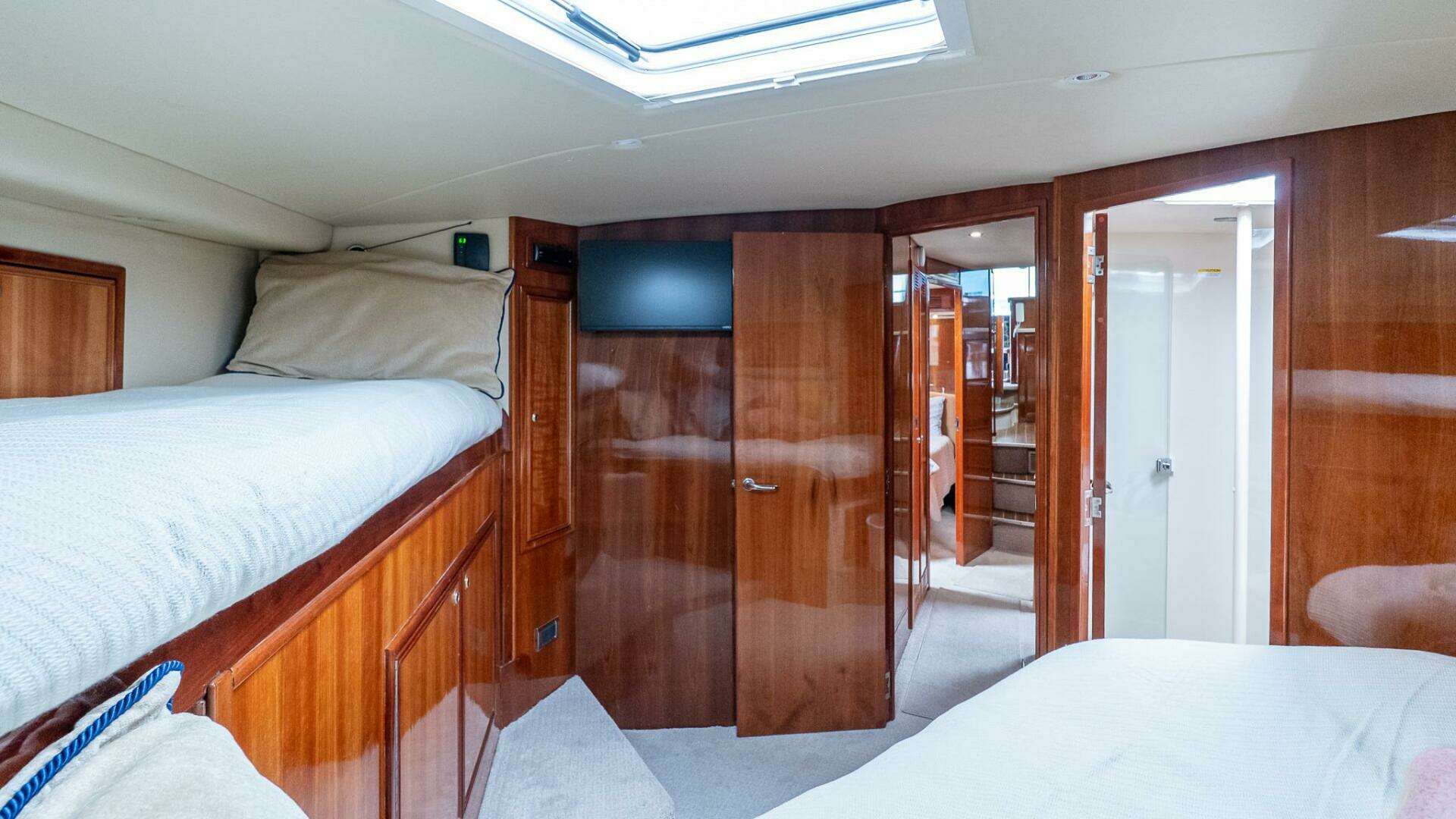 2005 Riviera 51 Flybridge - Image 50