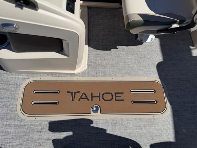2026 Tahoe 2185 LTZ Quad Lounger - 23