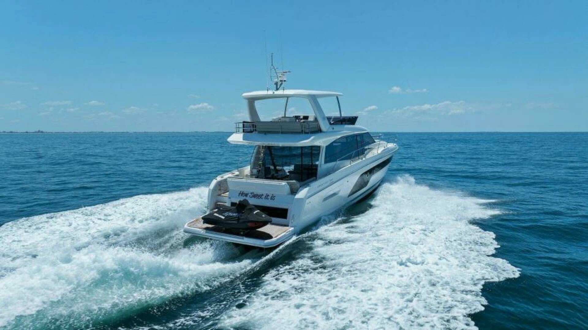 2022 Prestige 590 Flybridge - Image 75