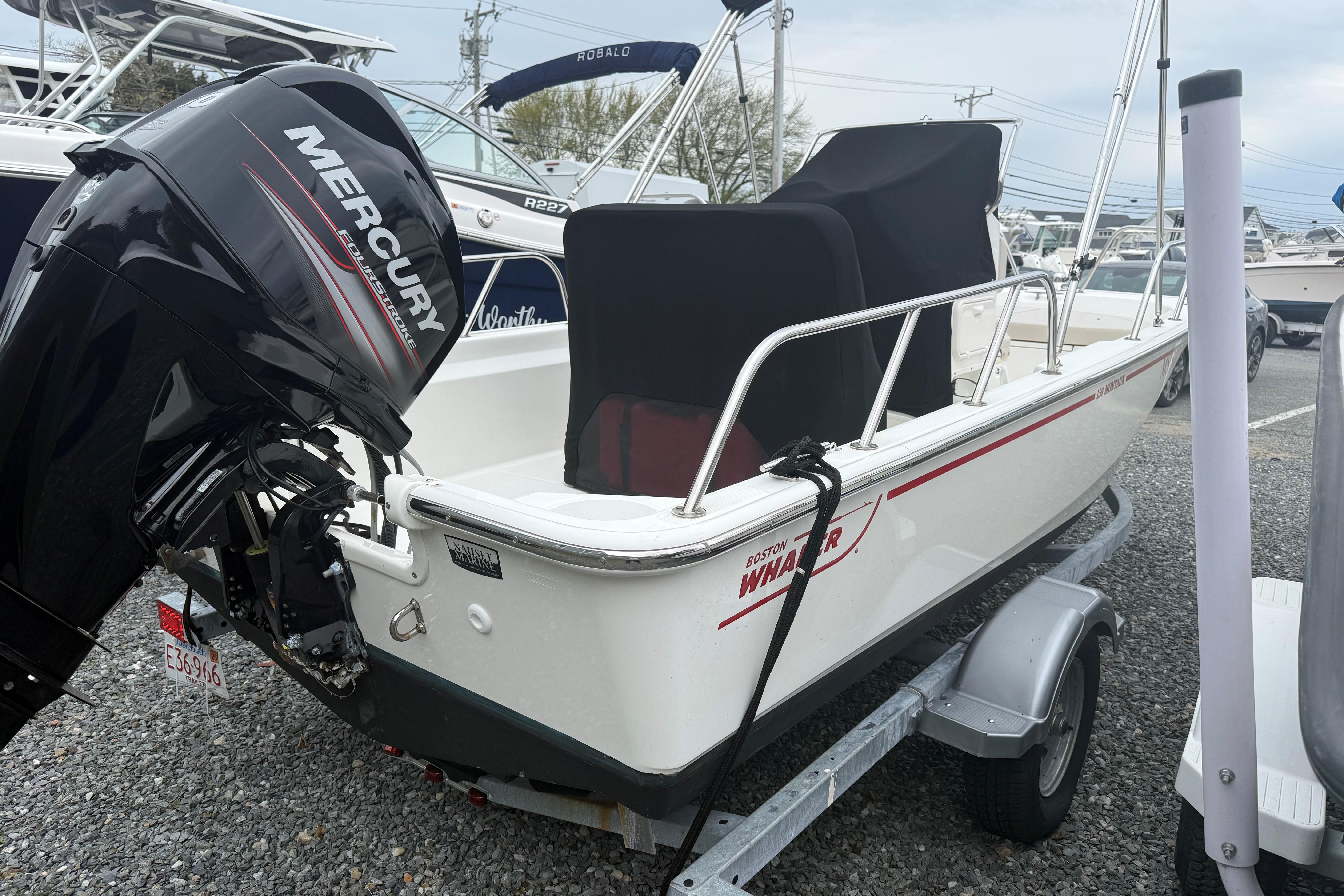 2019 Boston Whaler 150 Montauk