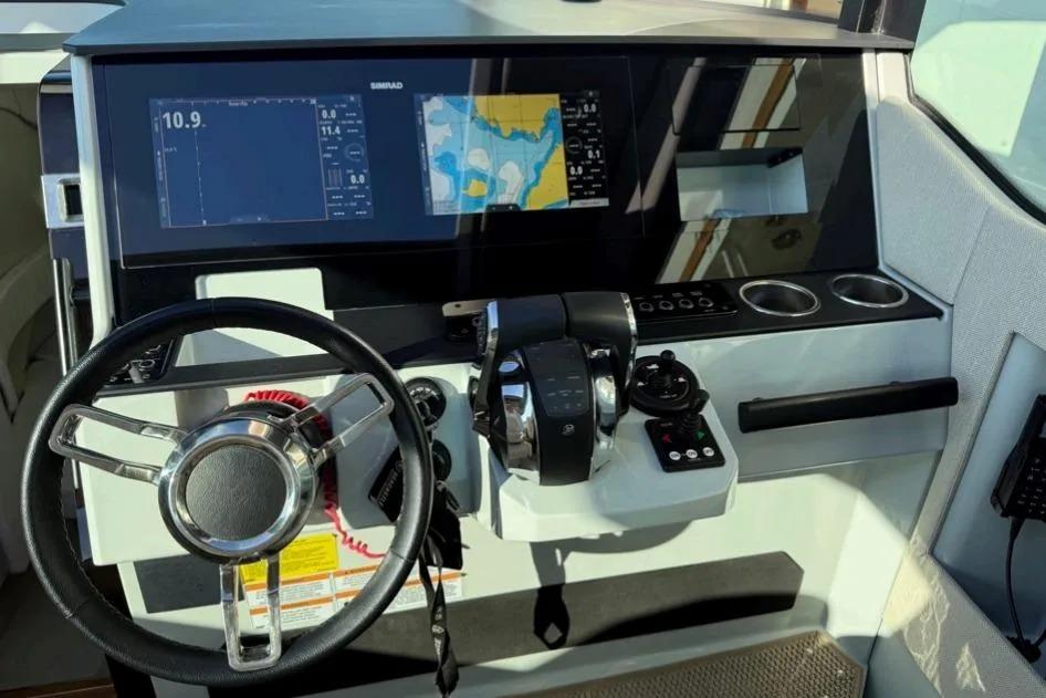 Cockpit of 2022 Saxdor 320 GTC with modern navigation and control systems.
