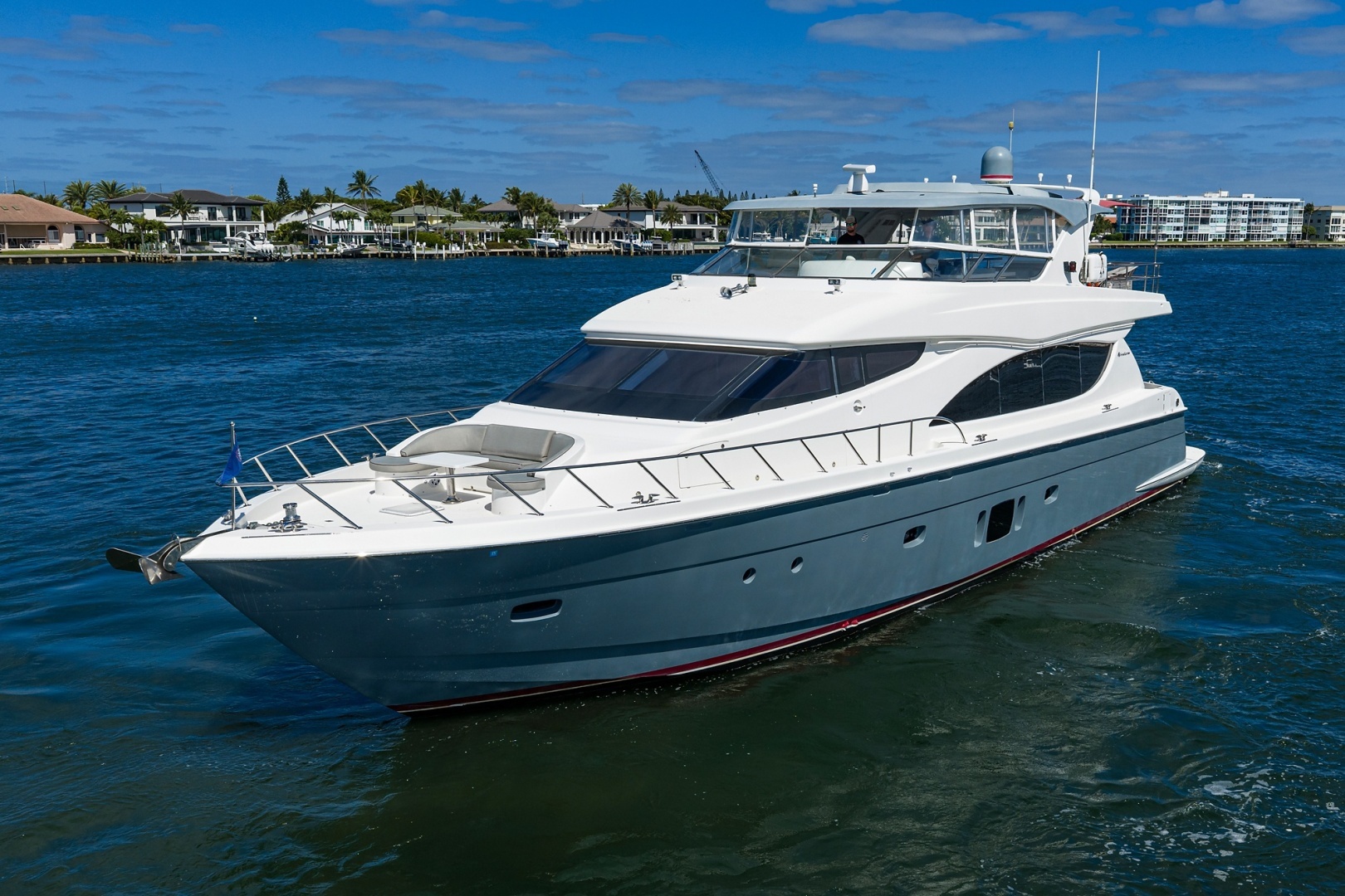 2013 Hatteras 80 Motor Yacht - Image 64