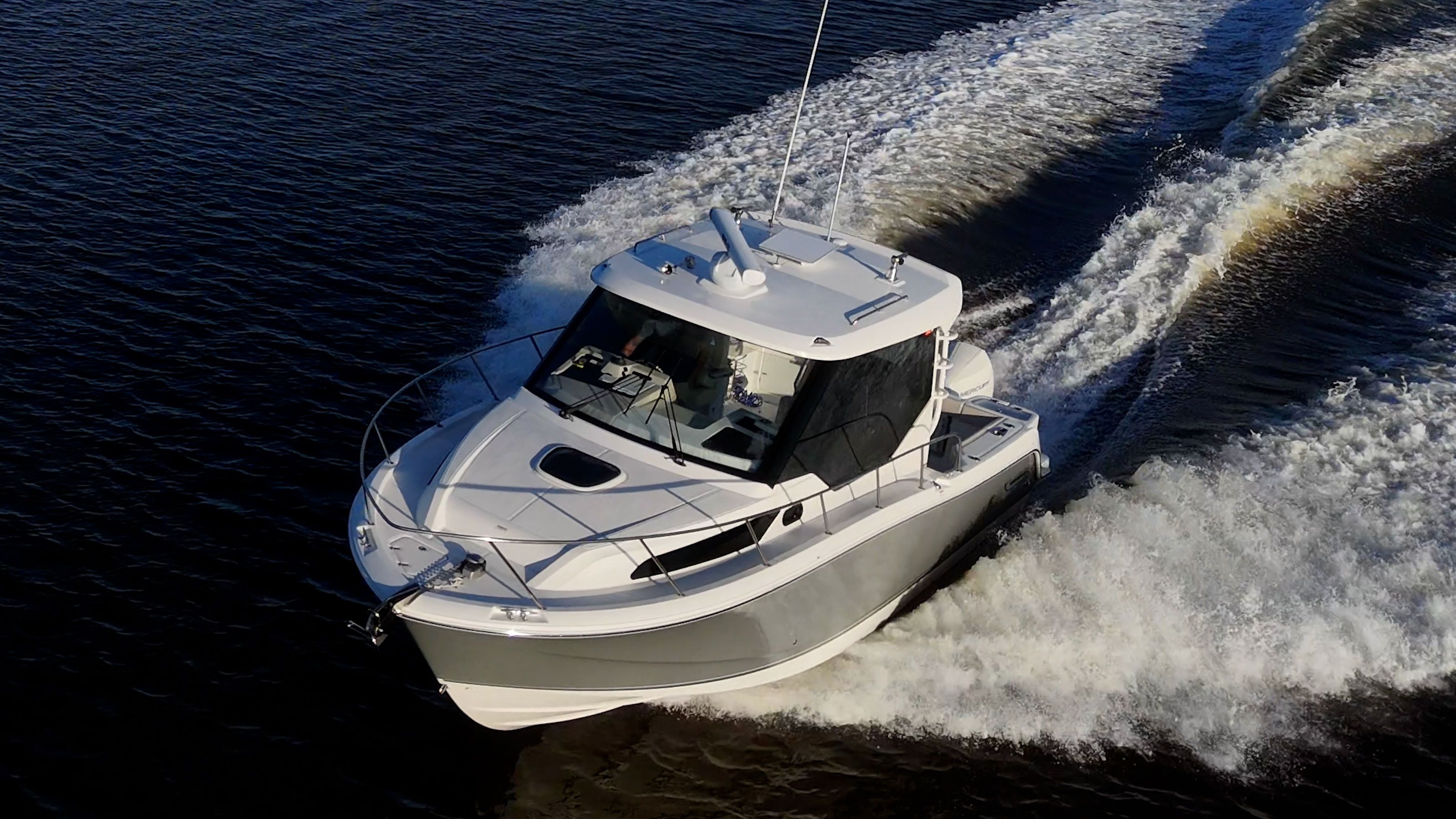 2023 BOSTON WHALER 325 CONQUEST - Image 8