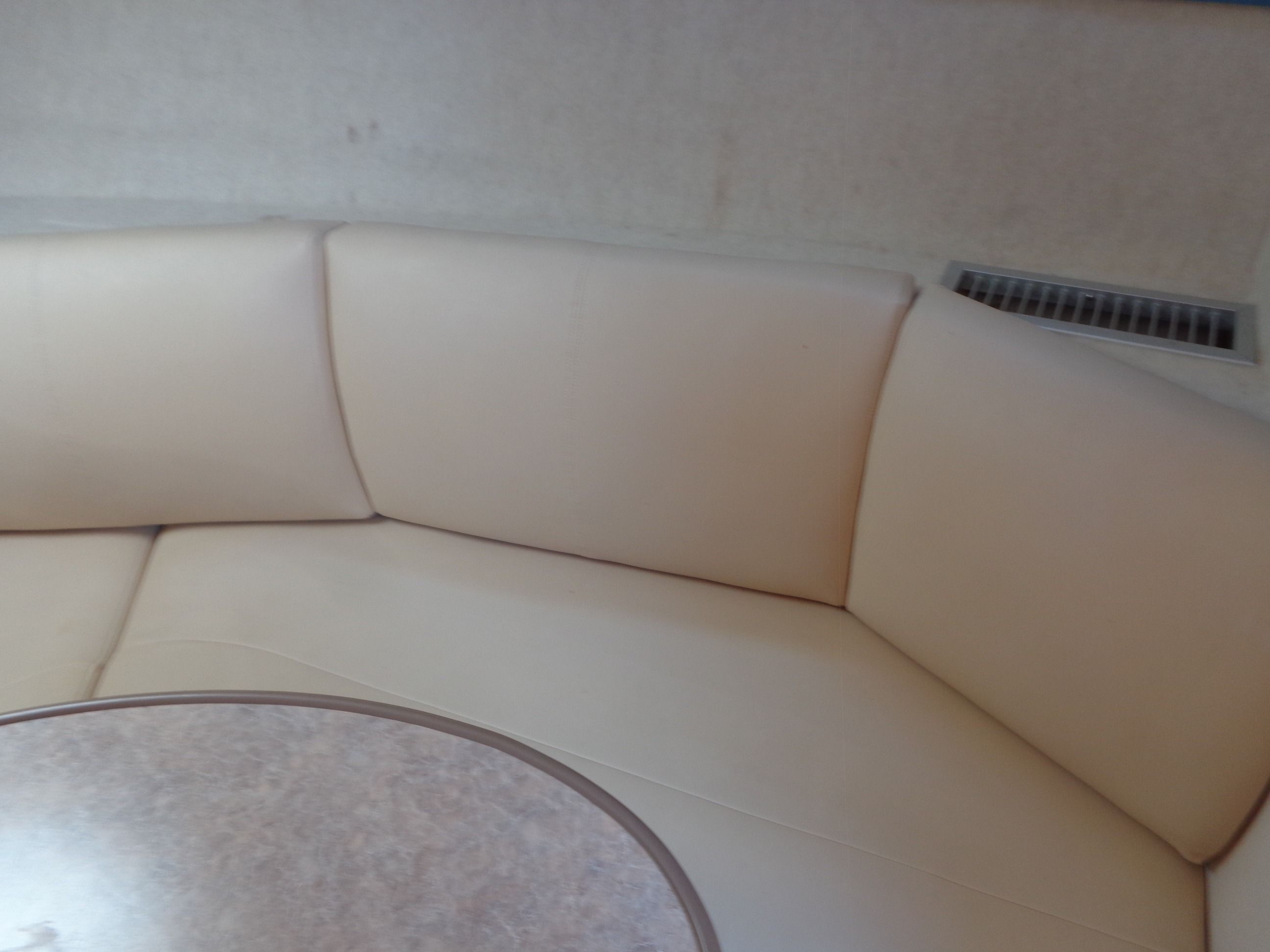 2007 Bayliner 245 Cruiser - 45