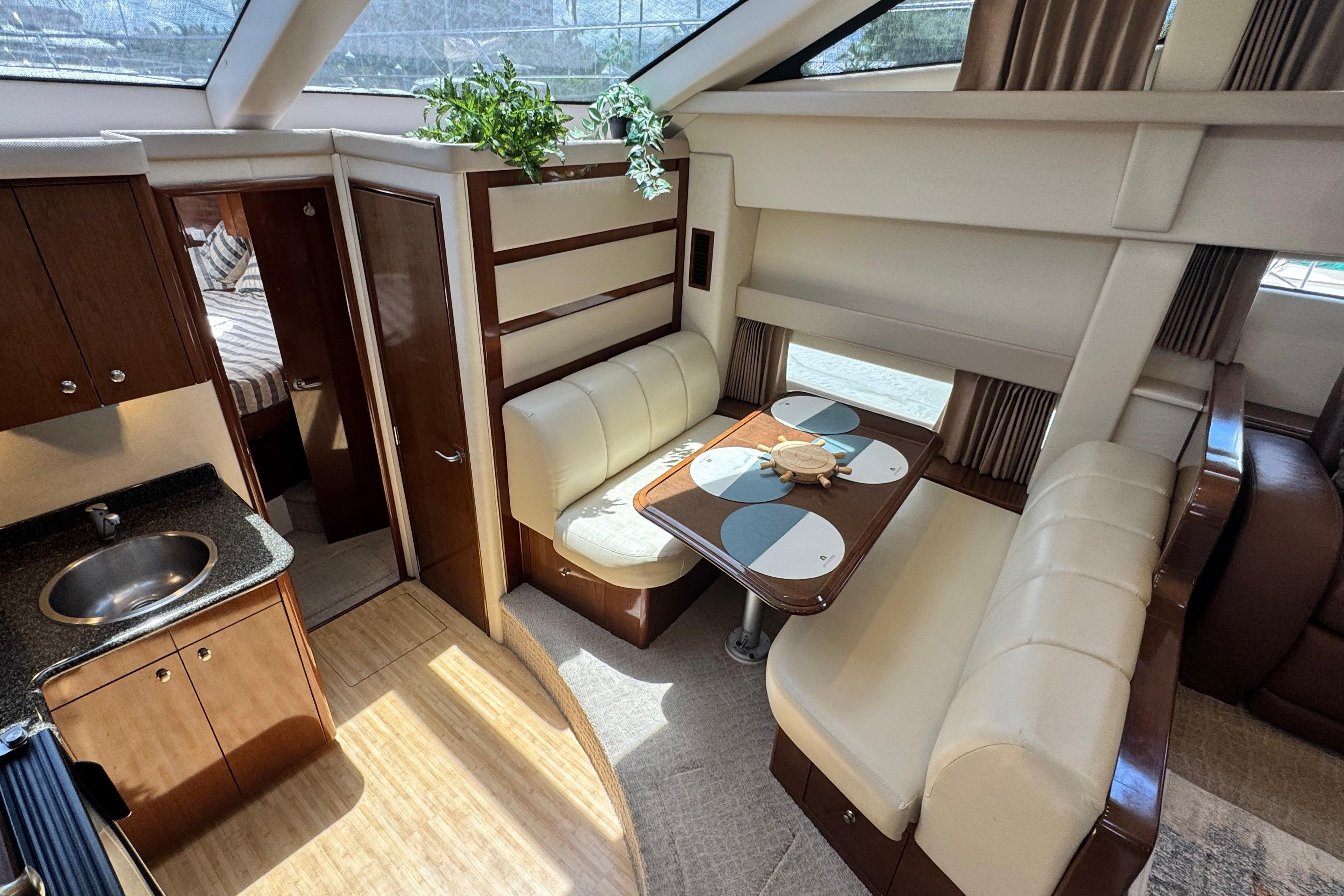 2007 Carver 47 Motor Yacht Galley with Dinette