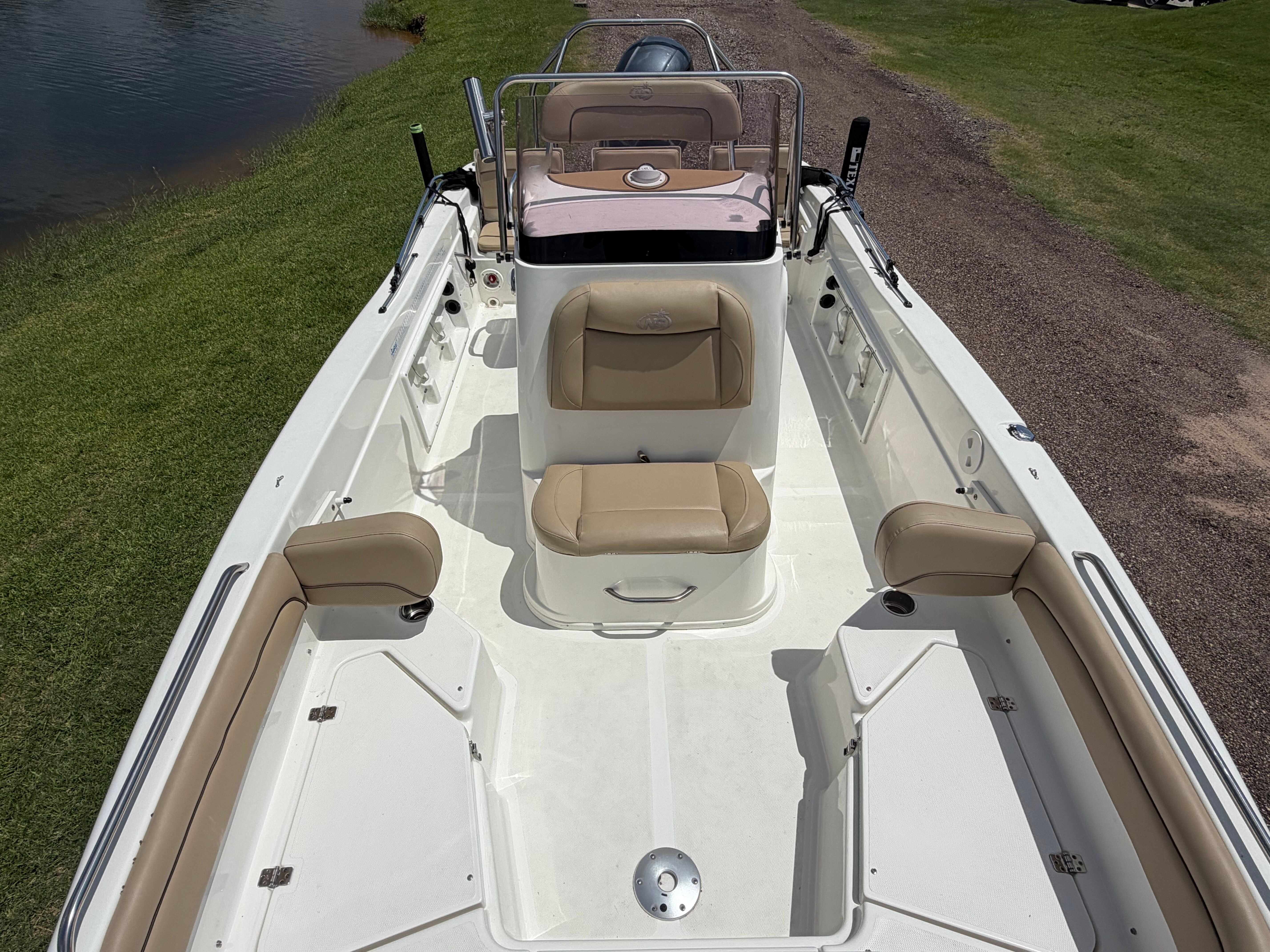 2020 NAUTICSTAR 211 HYBRID DLX - Image 10