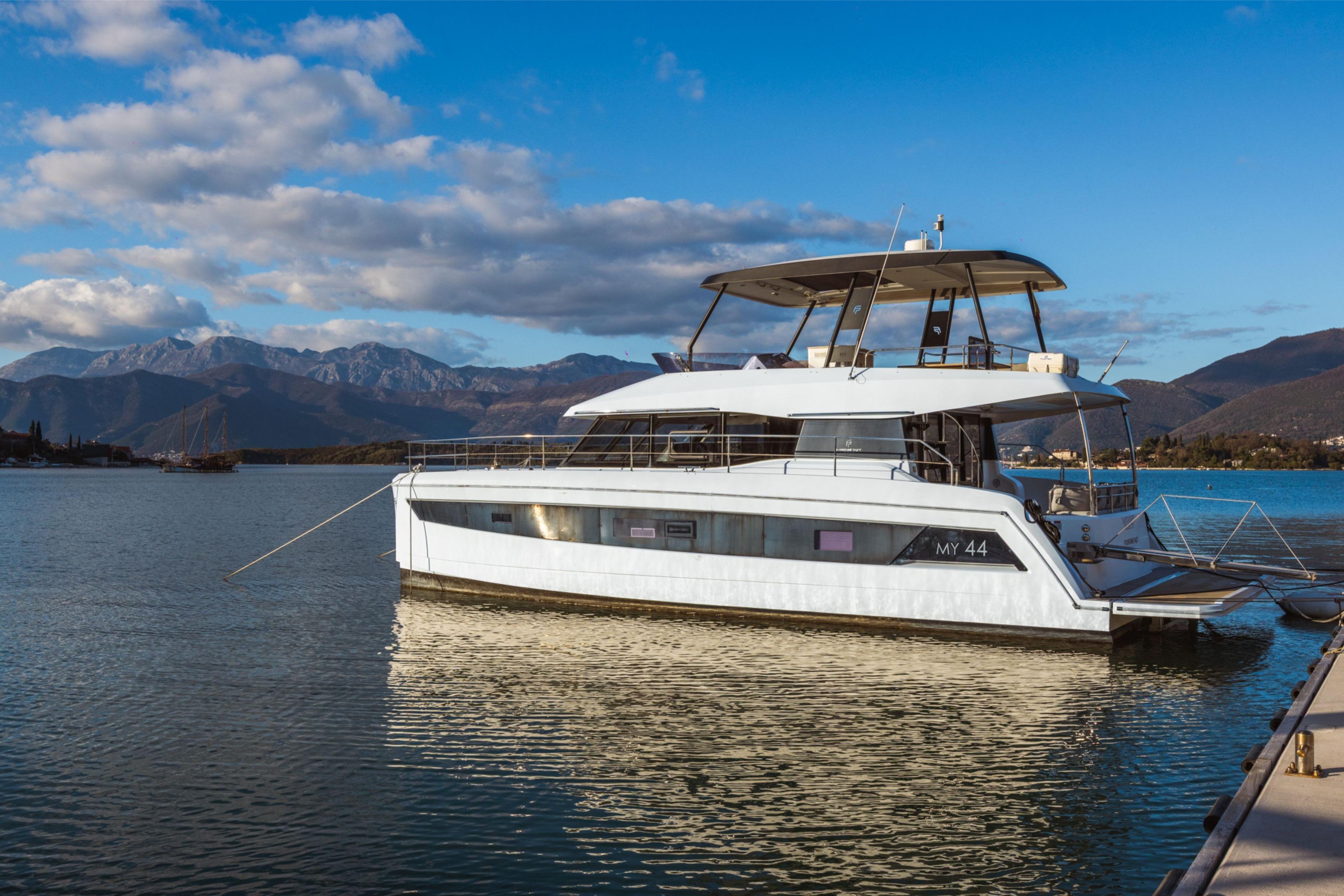 2019 Fountaine Pajot Motor Yacht 44