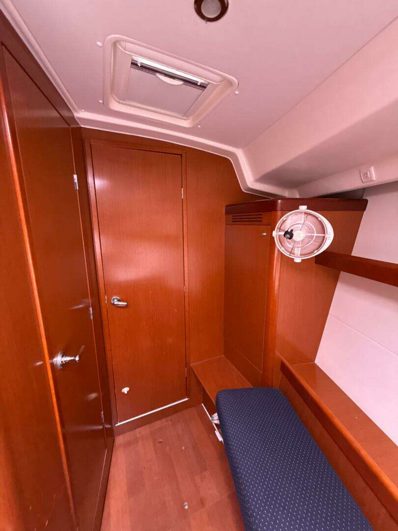 2012 Beneteau 43 - Image 88