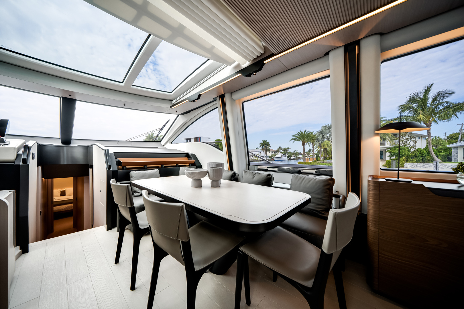 2026 Azimut S8 - Image 51