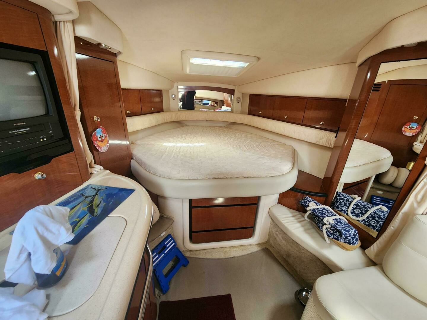 2003 Sea Ray 340 Sundancer - Image 11