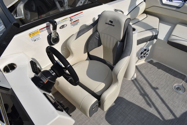 2024 Stingray 201 DC - 27