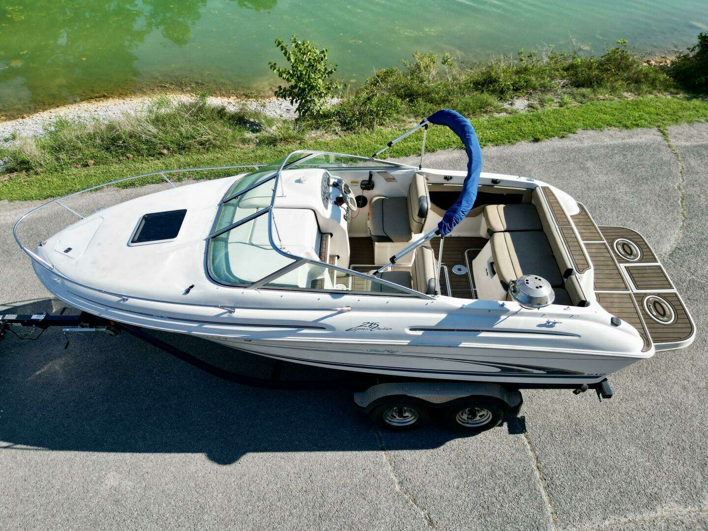 1999 Sea Ray 215 Express Cruiser - Image 10