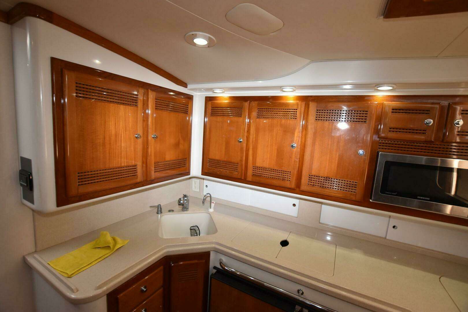 1998 Cabo 45 Express Fisherman - Image 17