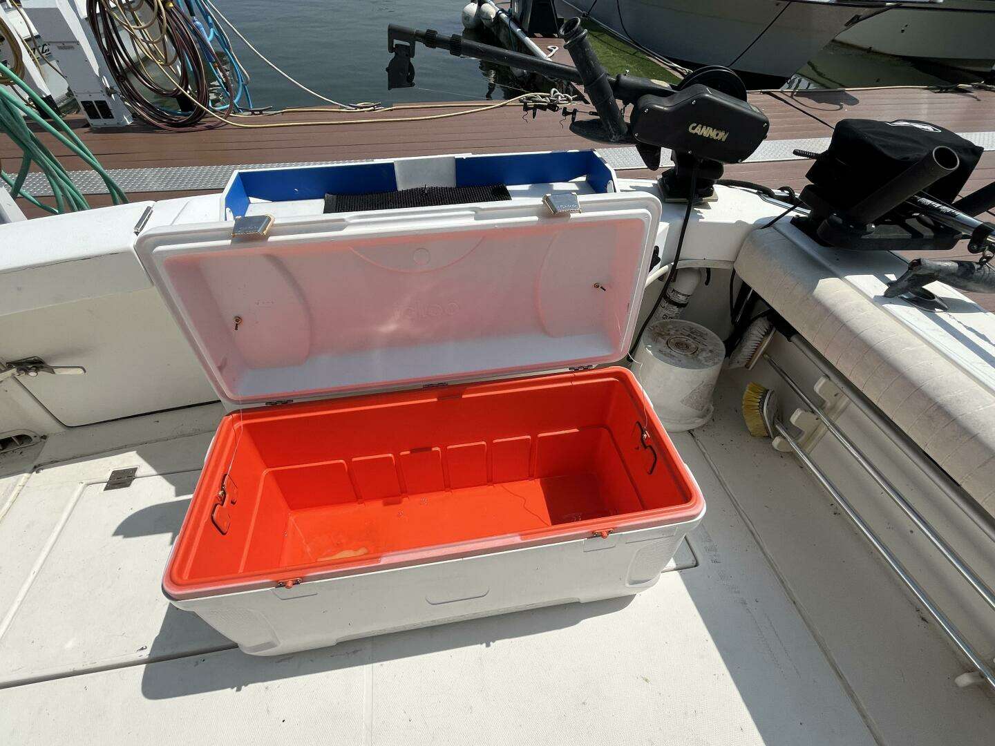 2001 Rampage Rampage 30 Express Open - Image 17