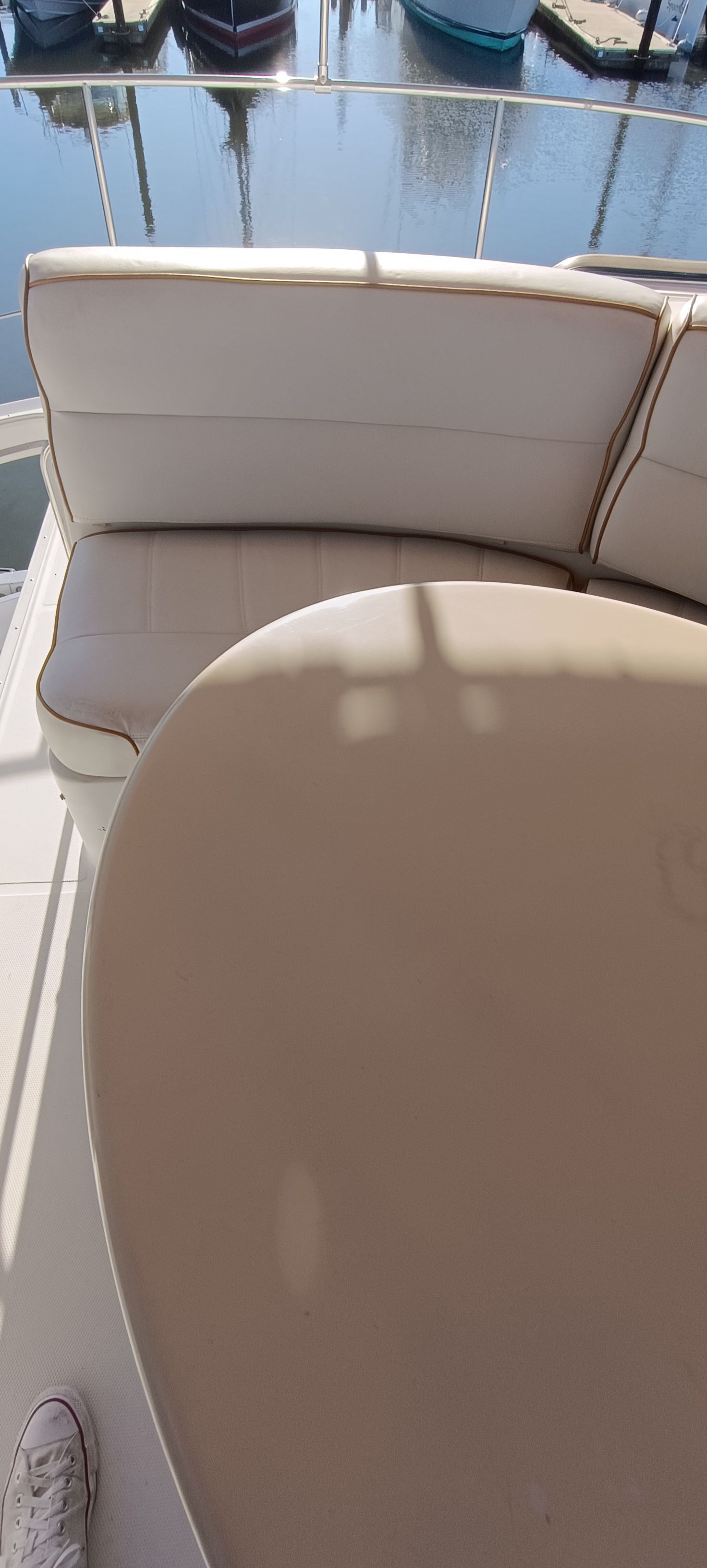 2000 Carver 450 Voyager Pilothouse - 10