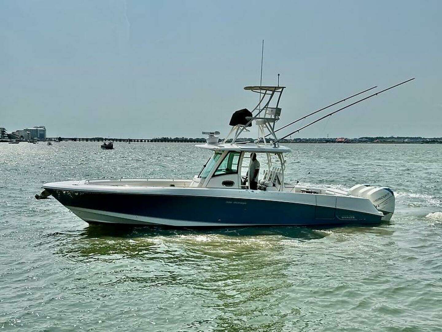 2014 Boston Whaler 350 Outrage - Image 10