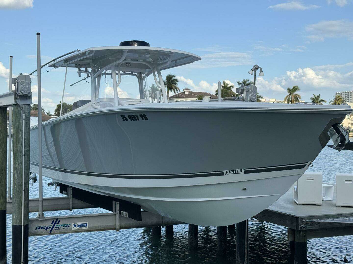 2024 Jupiter 38 HFS - Image 24