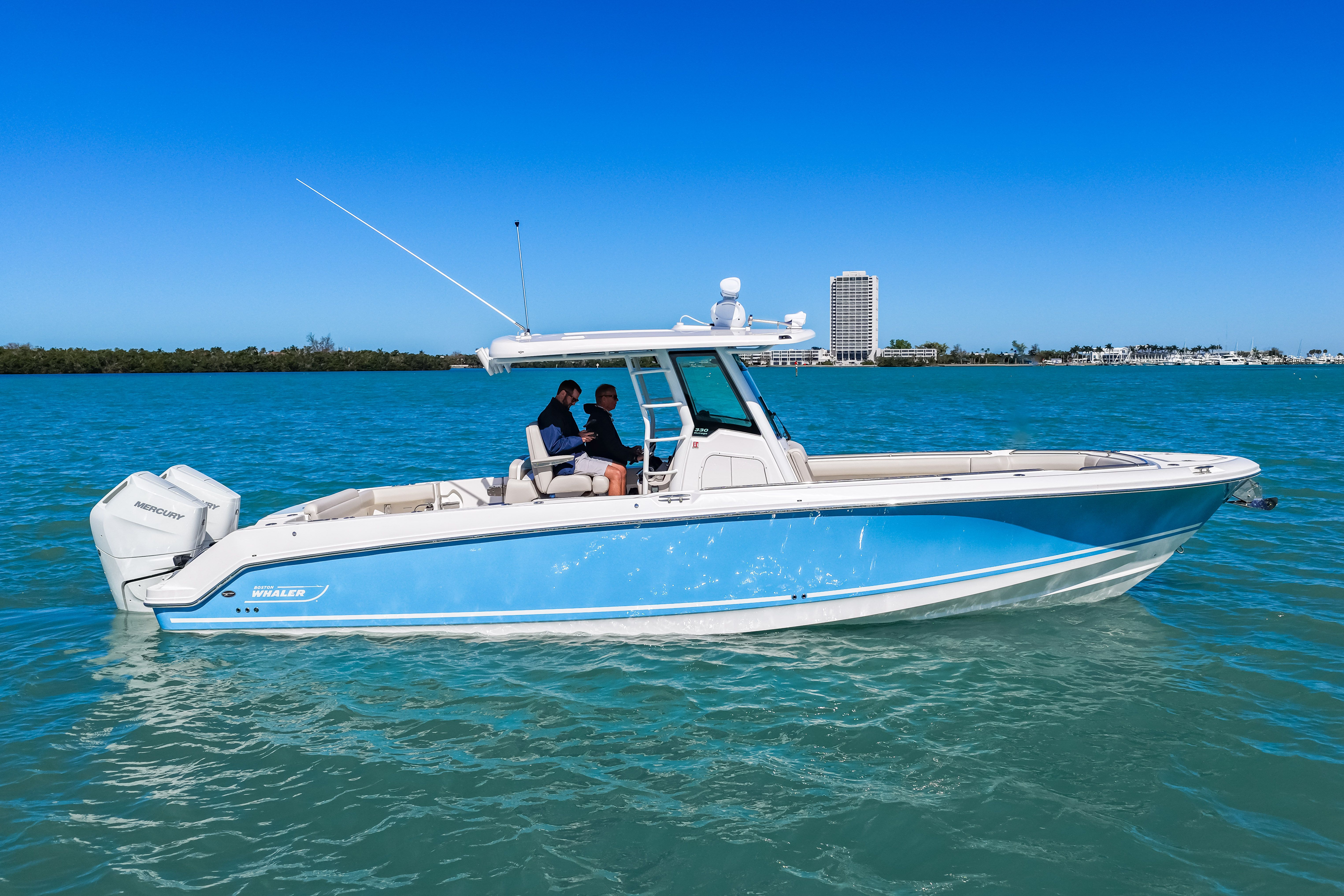 2026 Boston Whaler 330 Outrage