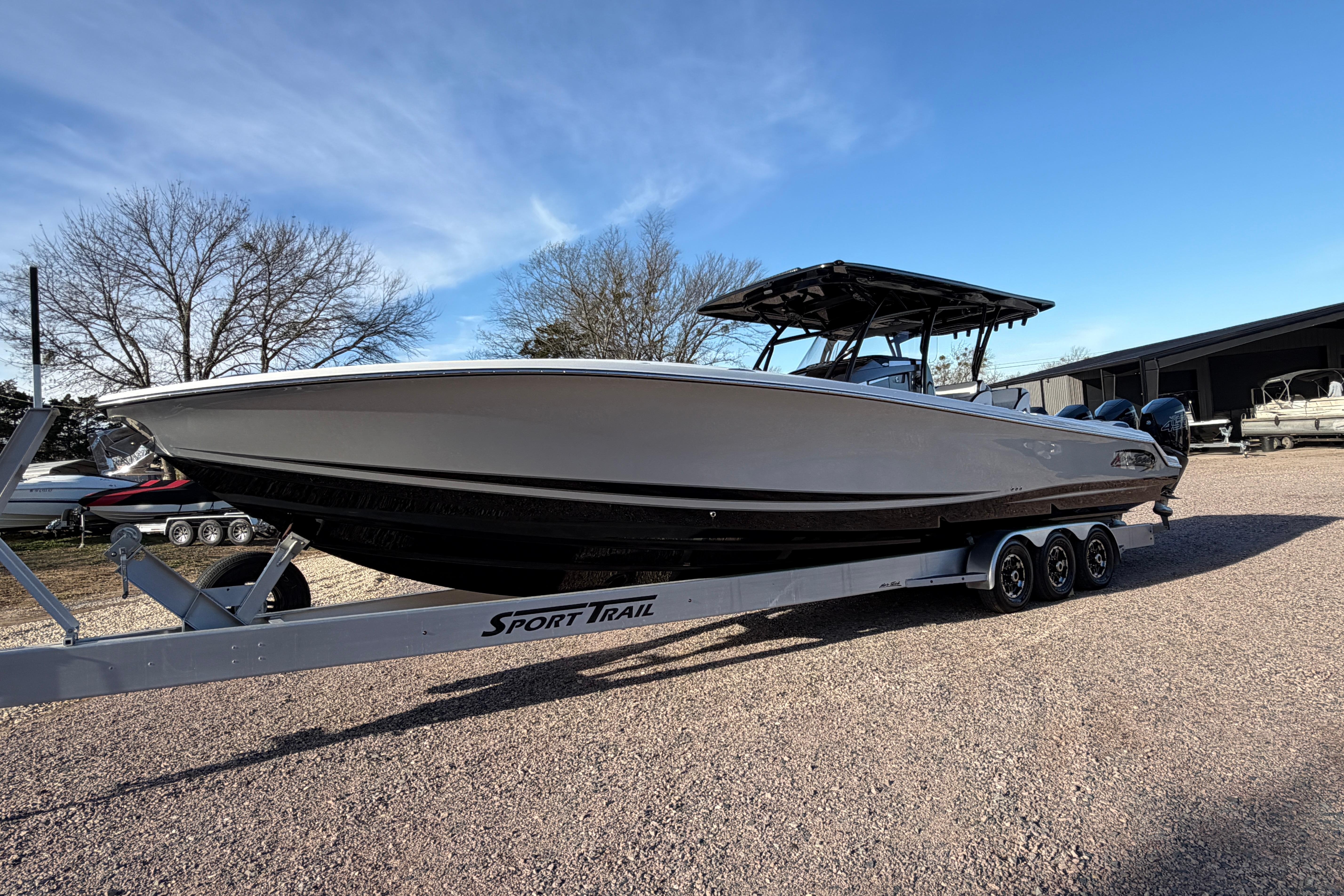 2022 Nor-Tech 390 Sport Center Console
