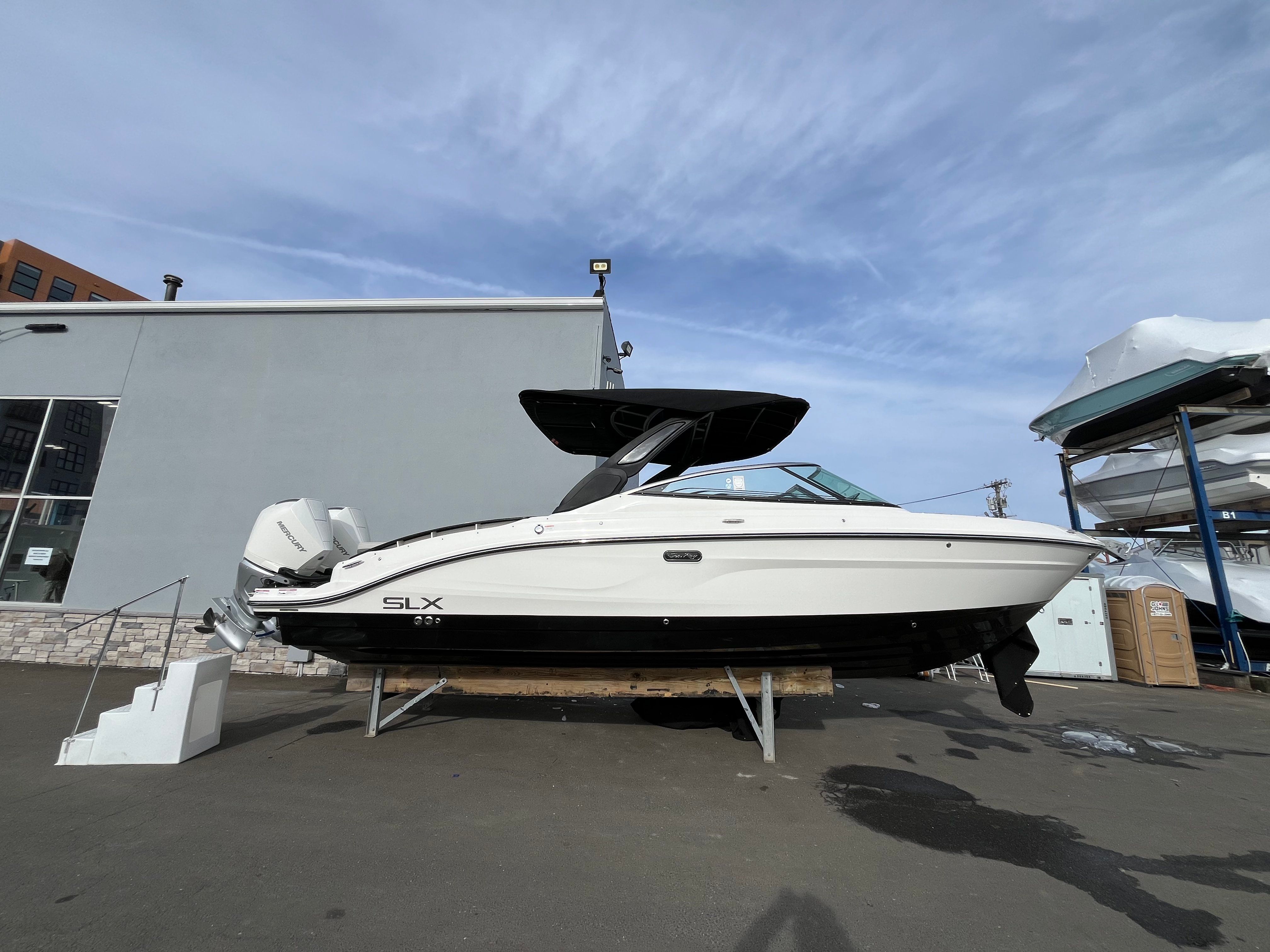 2026 Sea Ray SLX 280 Outboard