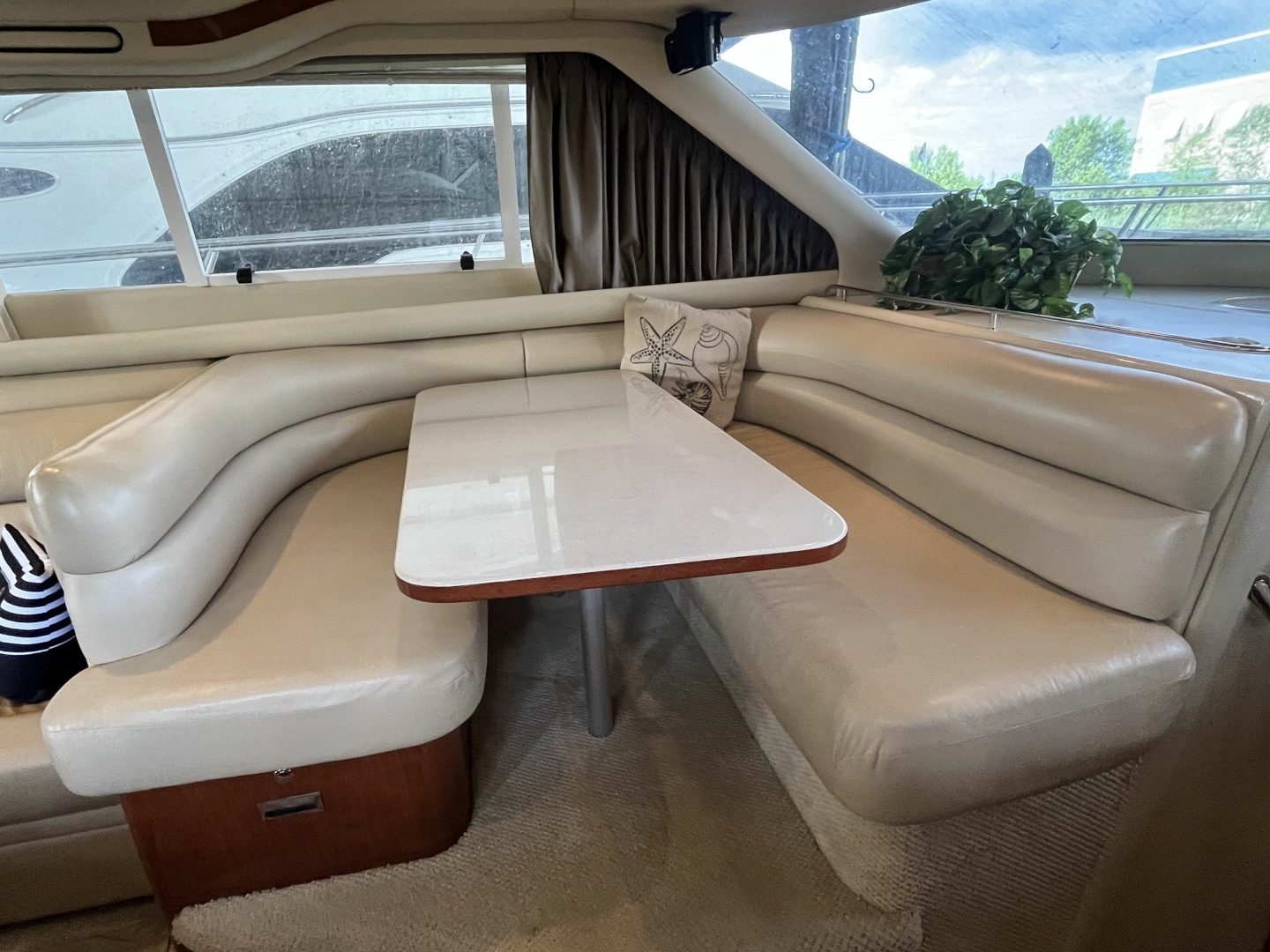2003 Sea Ray 480 Sedan Bridge - Image 31