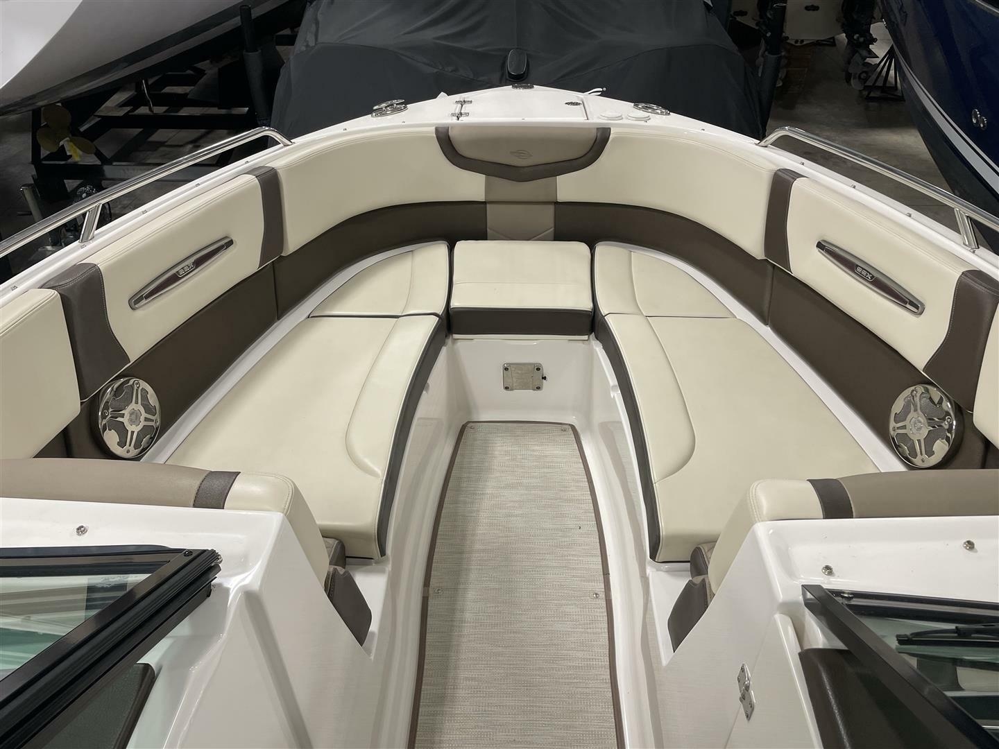 2019 Chaparral 297 SSX - Image 9