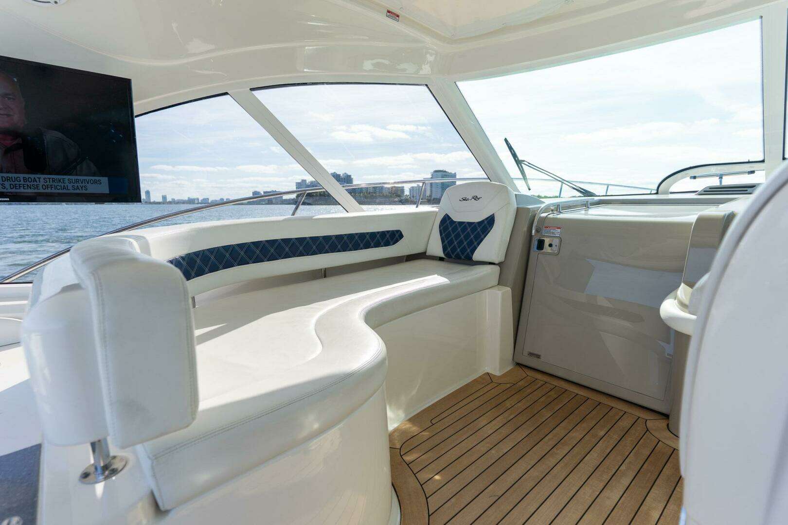 2005 Sea Ray 48 Sundancer - Image 30