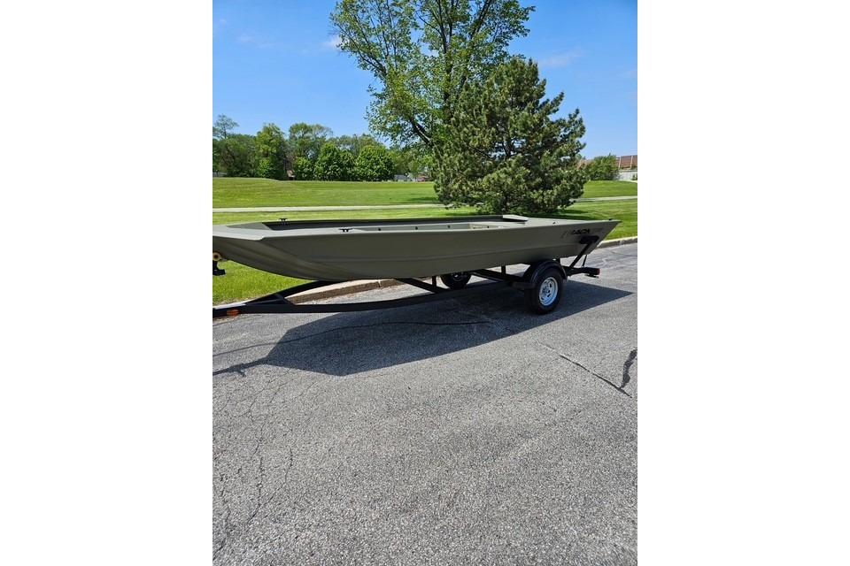 2026 Tracker Grizzly 1754 Utility