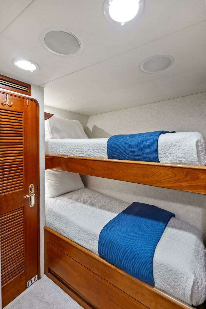 1998 Burger Raised Pilothouse - Image 36