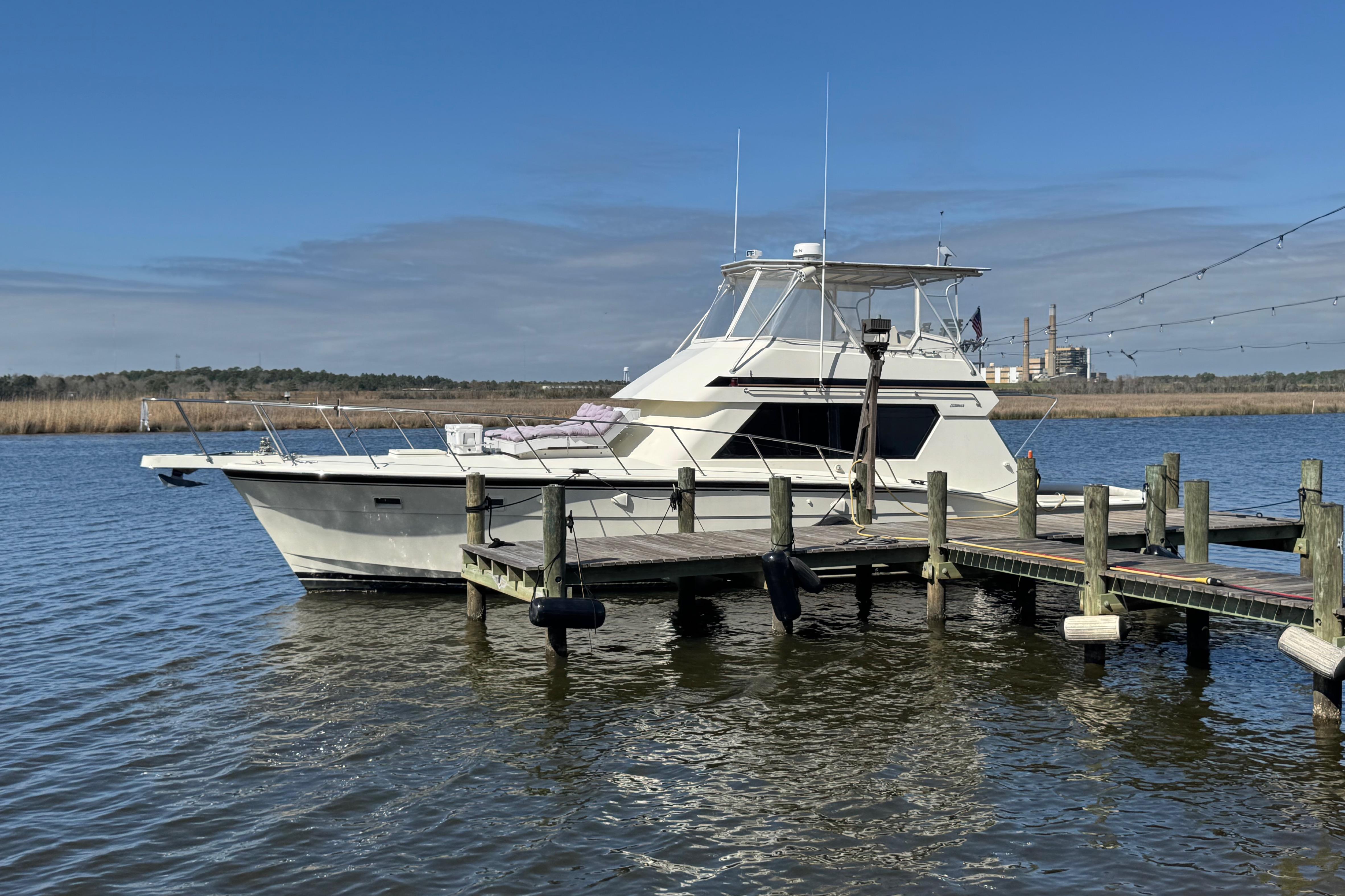 1990 Hatteras 52 Convertible